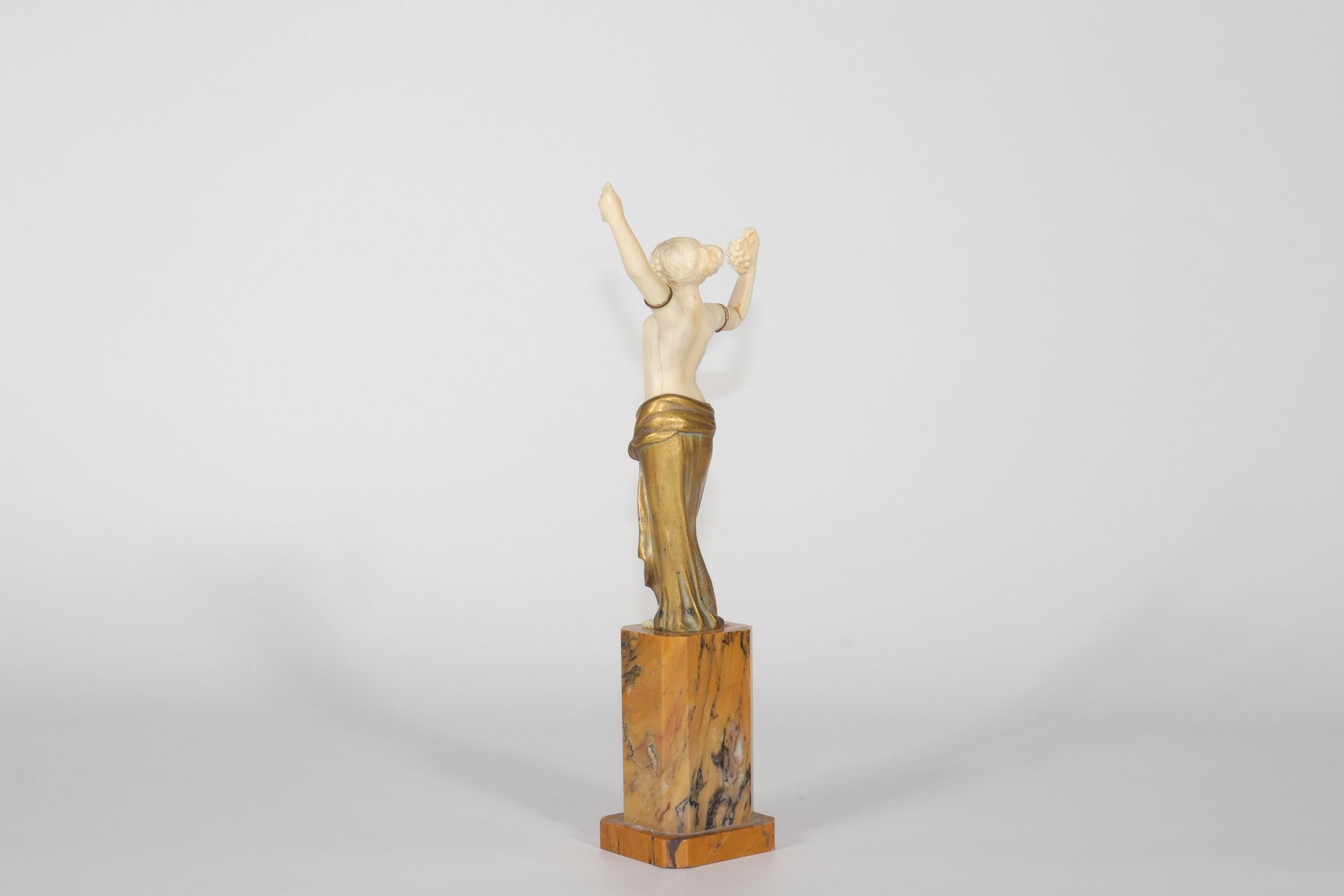 Louis Barthelemy (1890-1925) Sculpture chryselephantine young dancer - Image 5 of 5