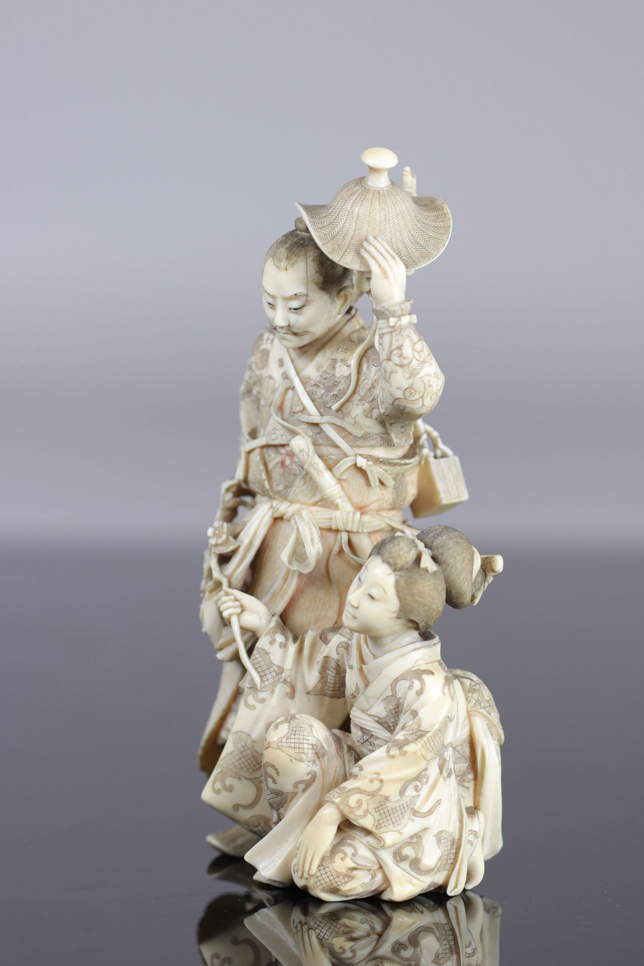 Japan imposing Okimono carved of a warrior and a young woman 19th - Image 4 of 6
