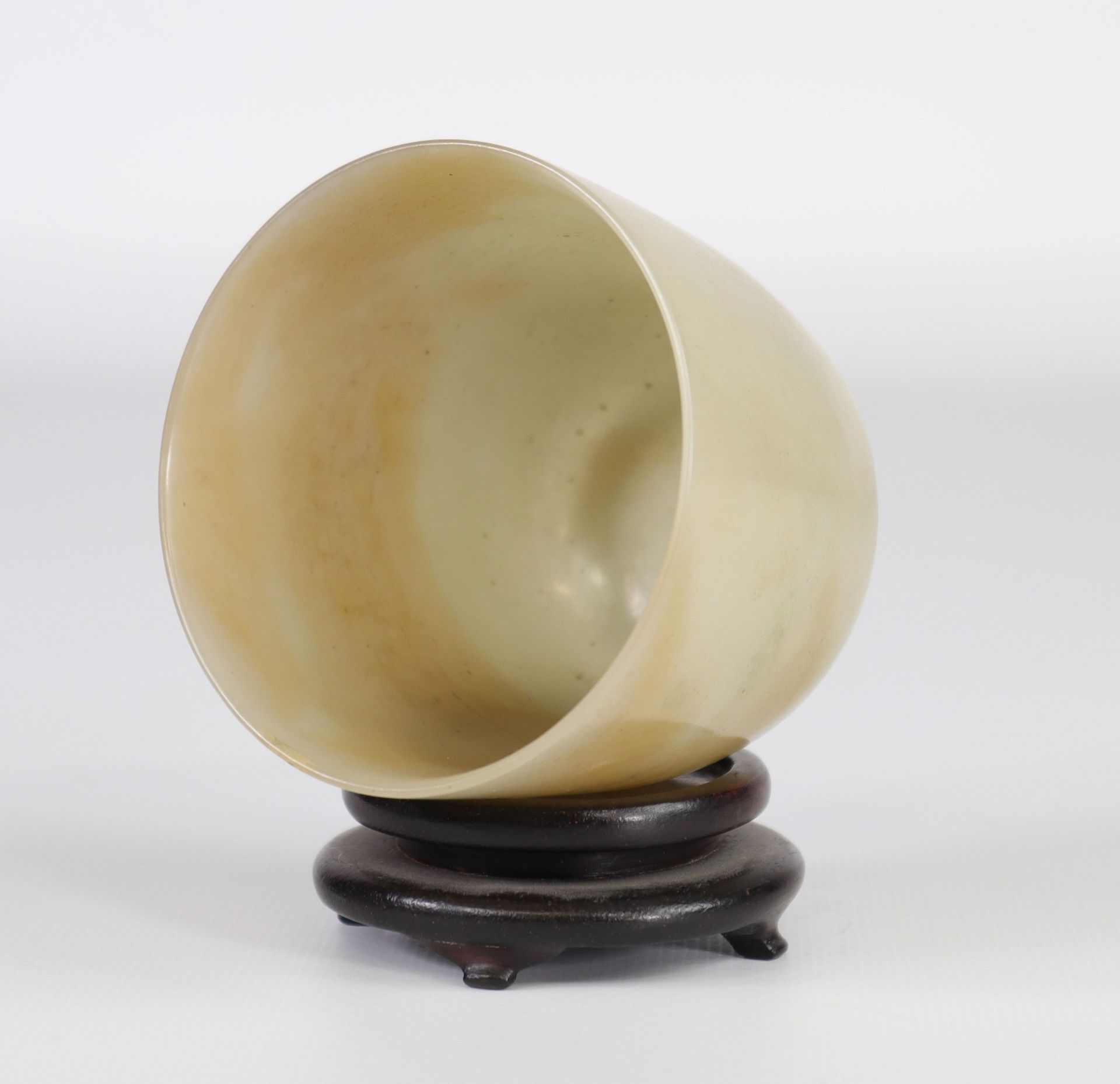 Chinese jade flared bowl, 19th C. - Image 4 of 4