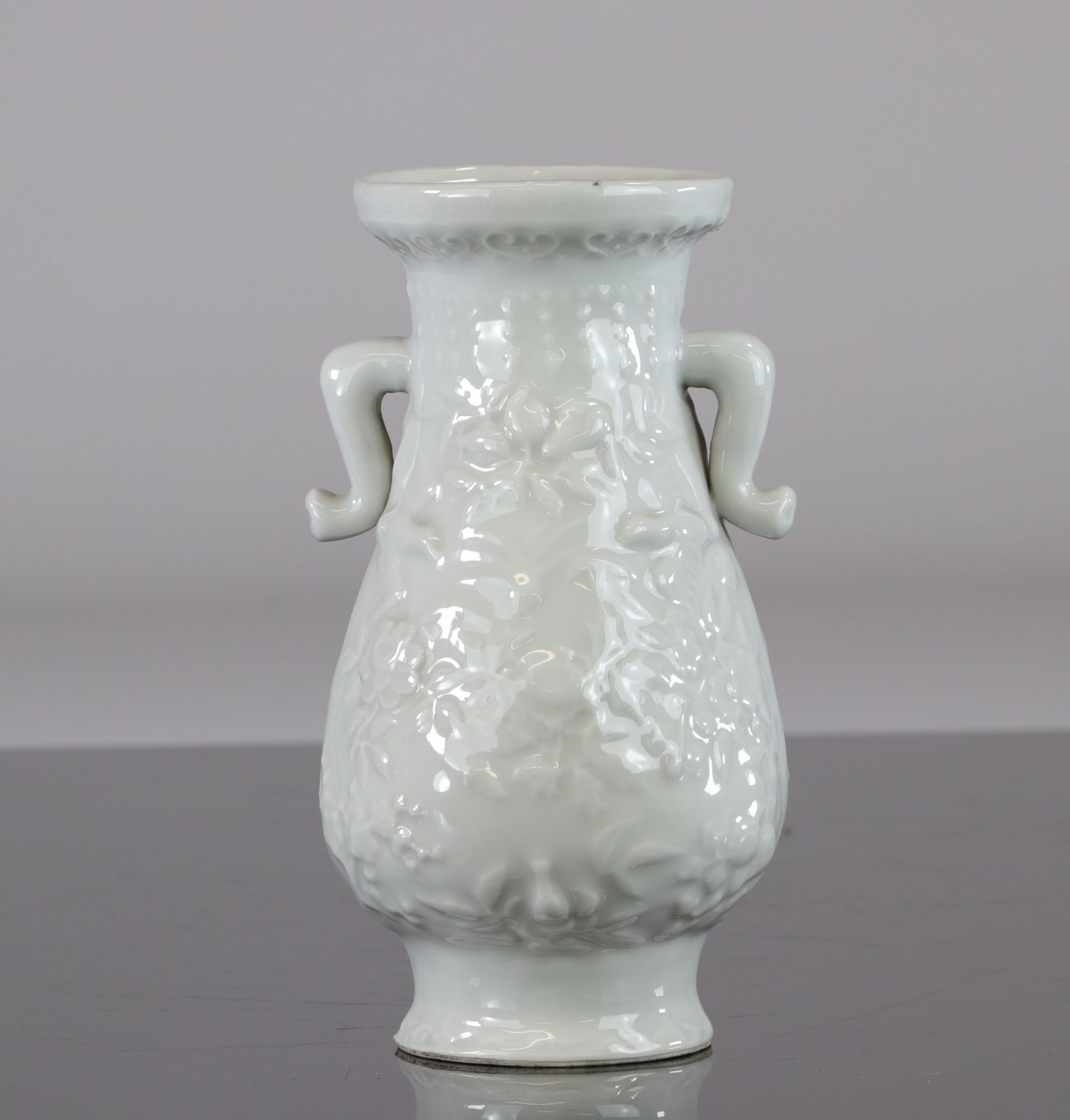 China celadon vase floral decoration Qing dynasty Kangxi period