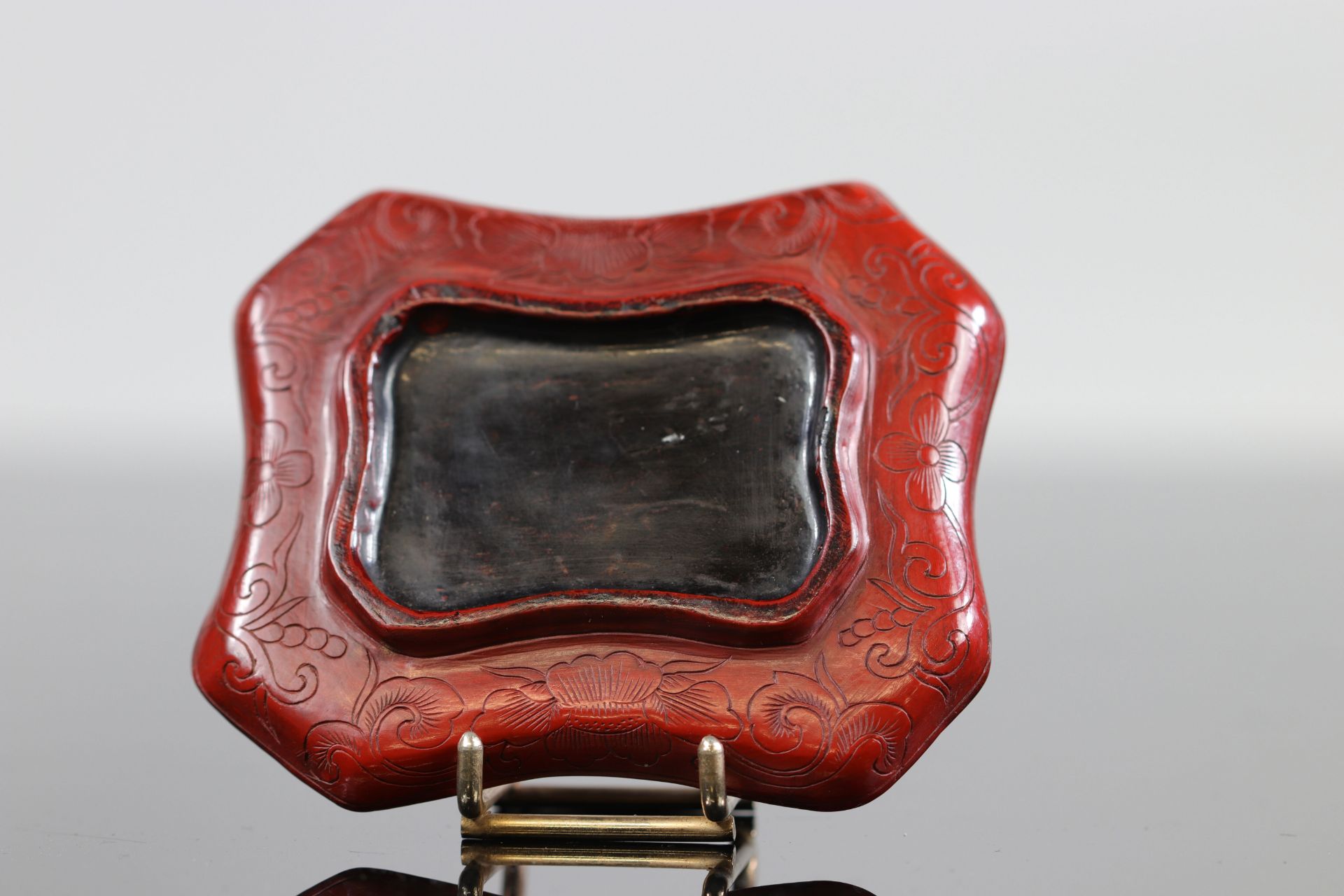 China, Cinnabar lacquer tray, vintage. Ming - Image 3 of 3