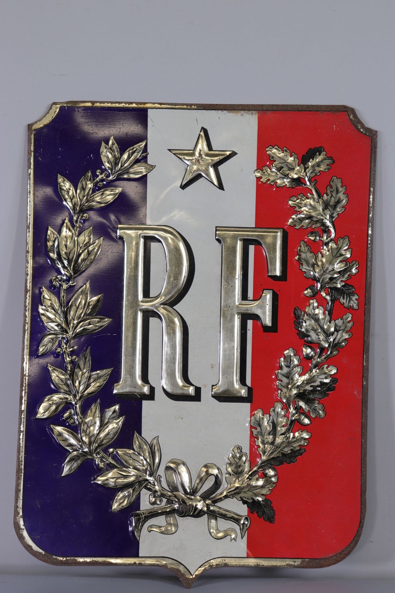 France - RF stamped plaque metal