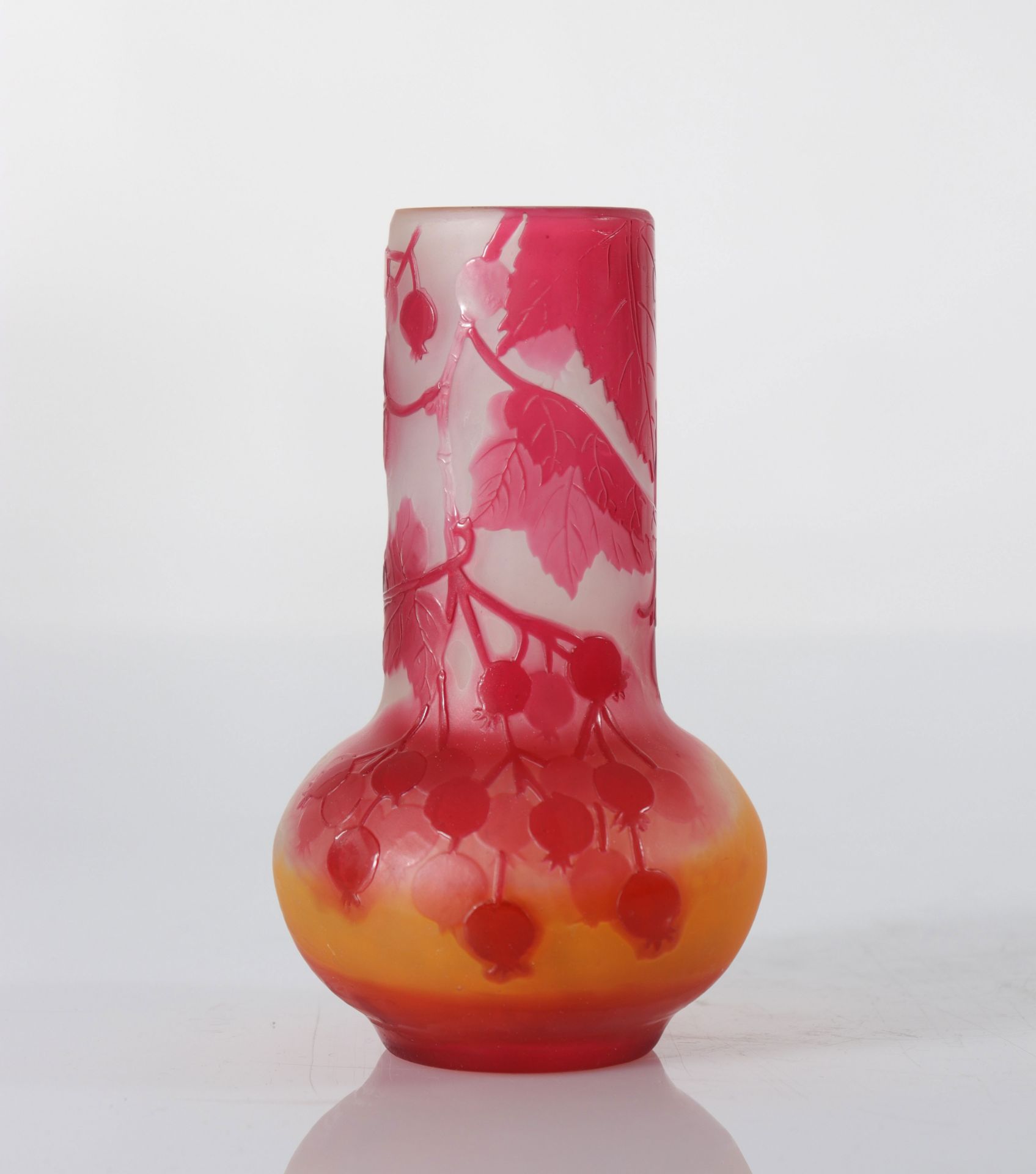 Emile GallÃ© vase with rowan decoration - Image 2 of 4