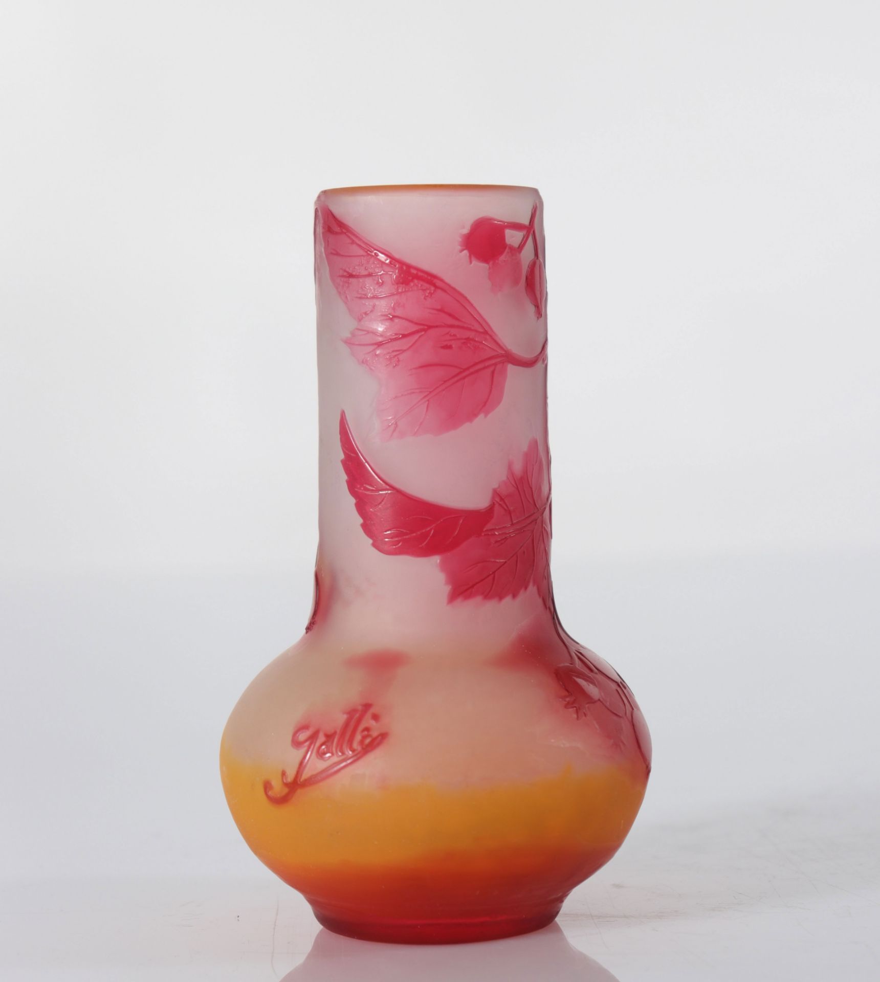 Emile GallÃ© vase with rowan decoration - Image 3 of 4