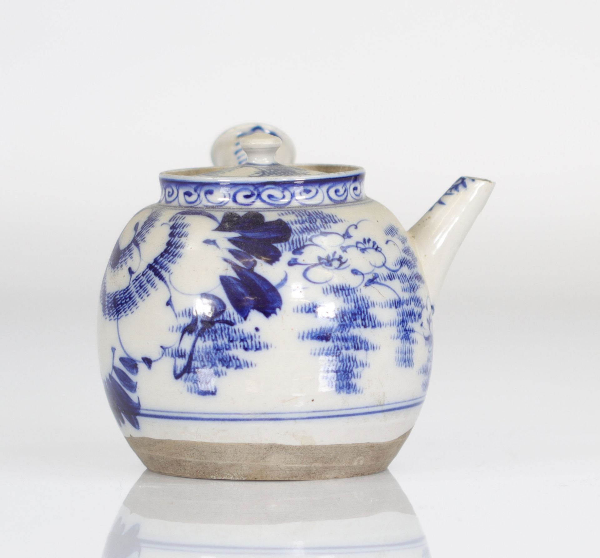 China Thailand blanc-bleu porcelain teapot - Bild 5 aus 5