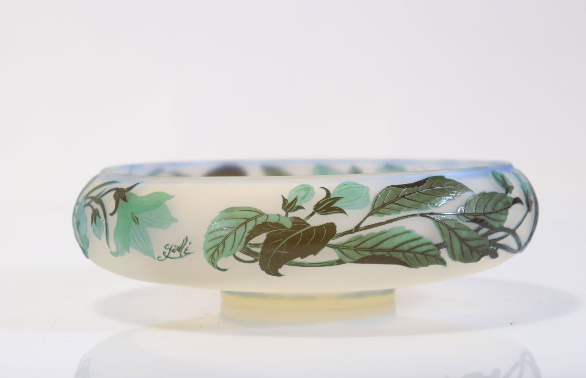 Emile GallÃ© centerpiece bowl decorated with flowers