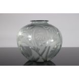 Art-Deco Boule vase, Daum, engraved jungle foliage decoration on granite background, circa 1925