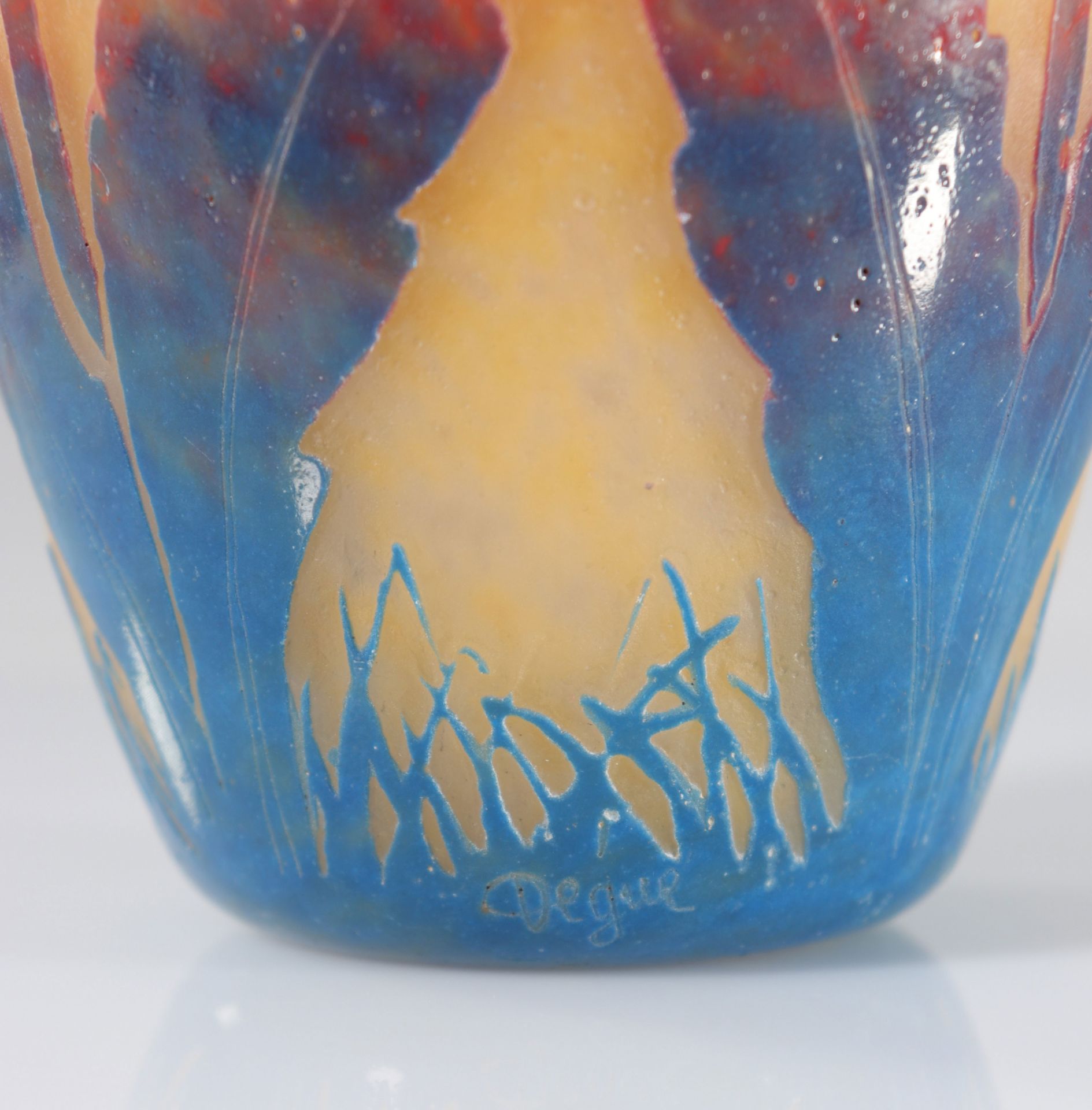 Art-Deco DEGUE vase with stylized red and blue flowers, acid-etched, circa 1925 - Bild 4 aus 4