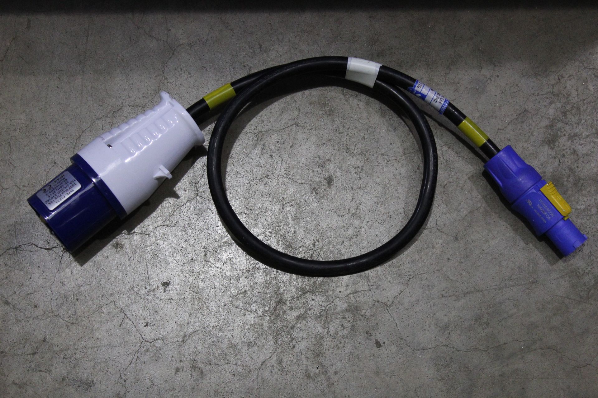 Approx. 15x 1m 16a - Blue PowerCON cables in 600mm x 400mm plastic tote bin used for P2.6 LED - Image 2 of 2