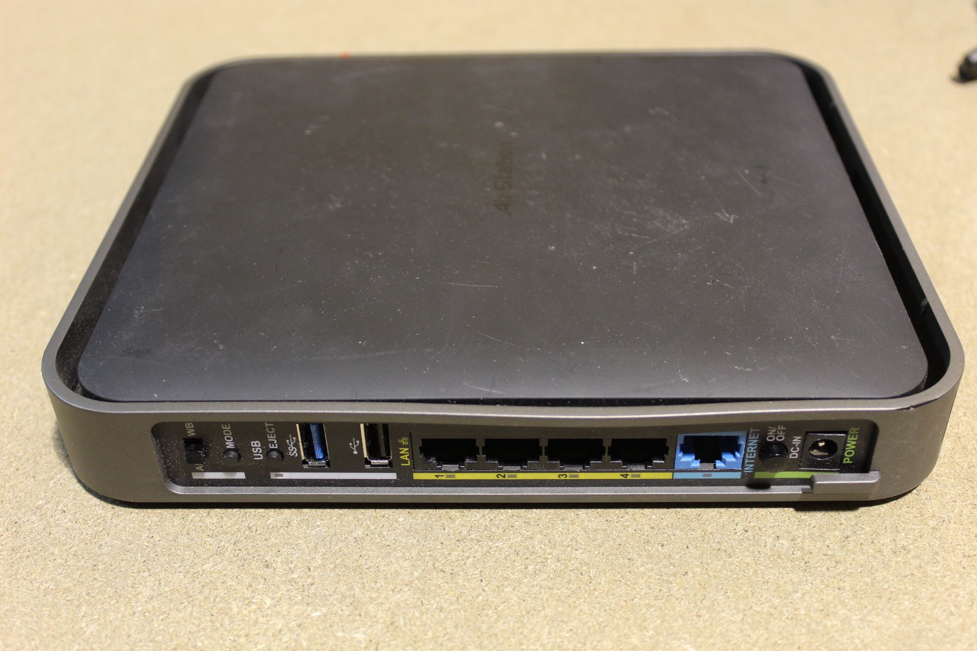 Buffalo WZR-1750DHO Dual Band Wireless Router with 1xPSU in carry case (Purchased on 2017 for £116). - Image 3 of 3