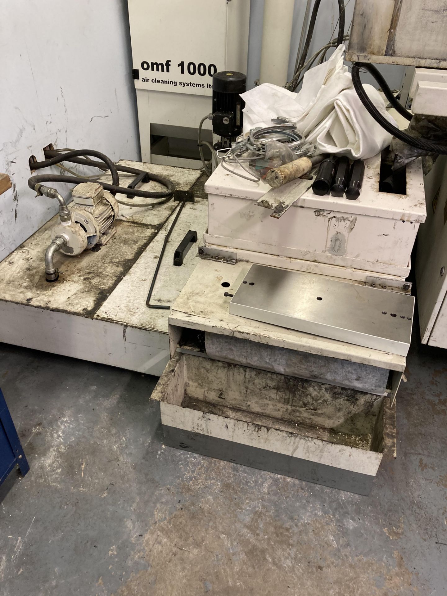 Chevalier Smart-B818II CNC horizontal surface grinder, Serial No. S794B001 (2008) with digital - Image 4 of 10