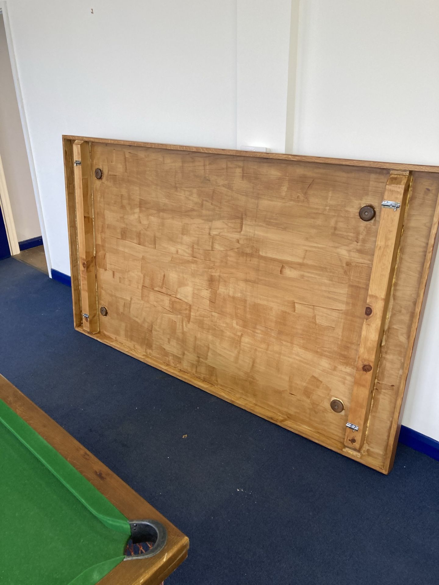 Pool table on stand, with cover, 2x cues and balls - Image 2 of 2