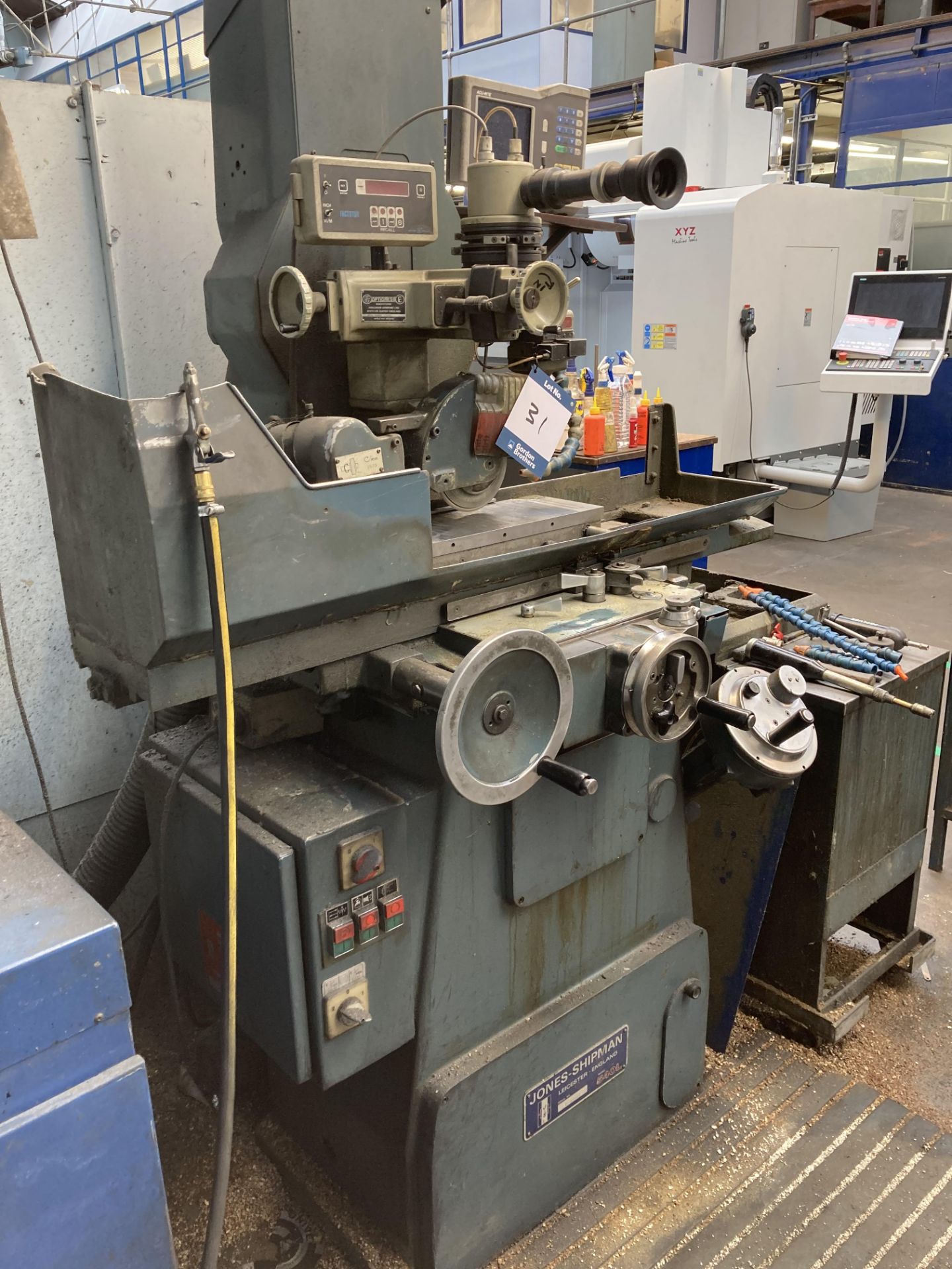 Jones & Shipman 540L horizontal surface grinding machine, Serial No. B075892, table size 26" x 6" - Image 4 of 6