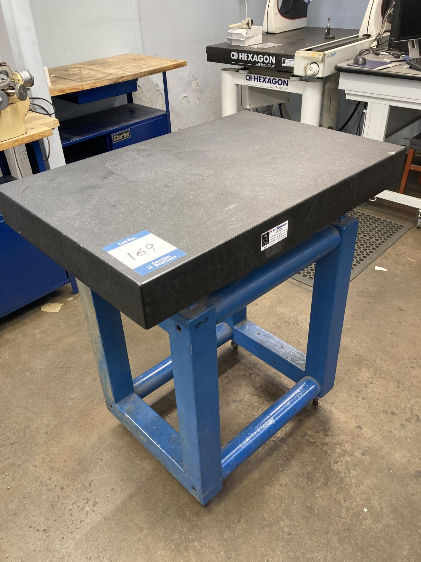 Granite surface inspection plate on stand, 900mm x 600mm (calibrated)