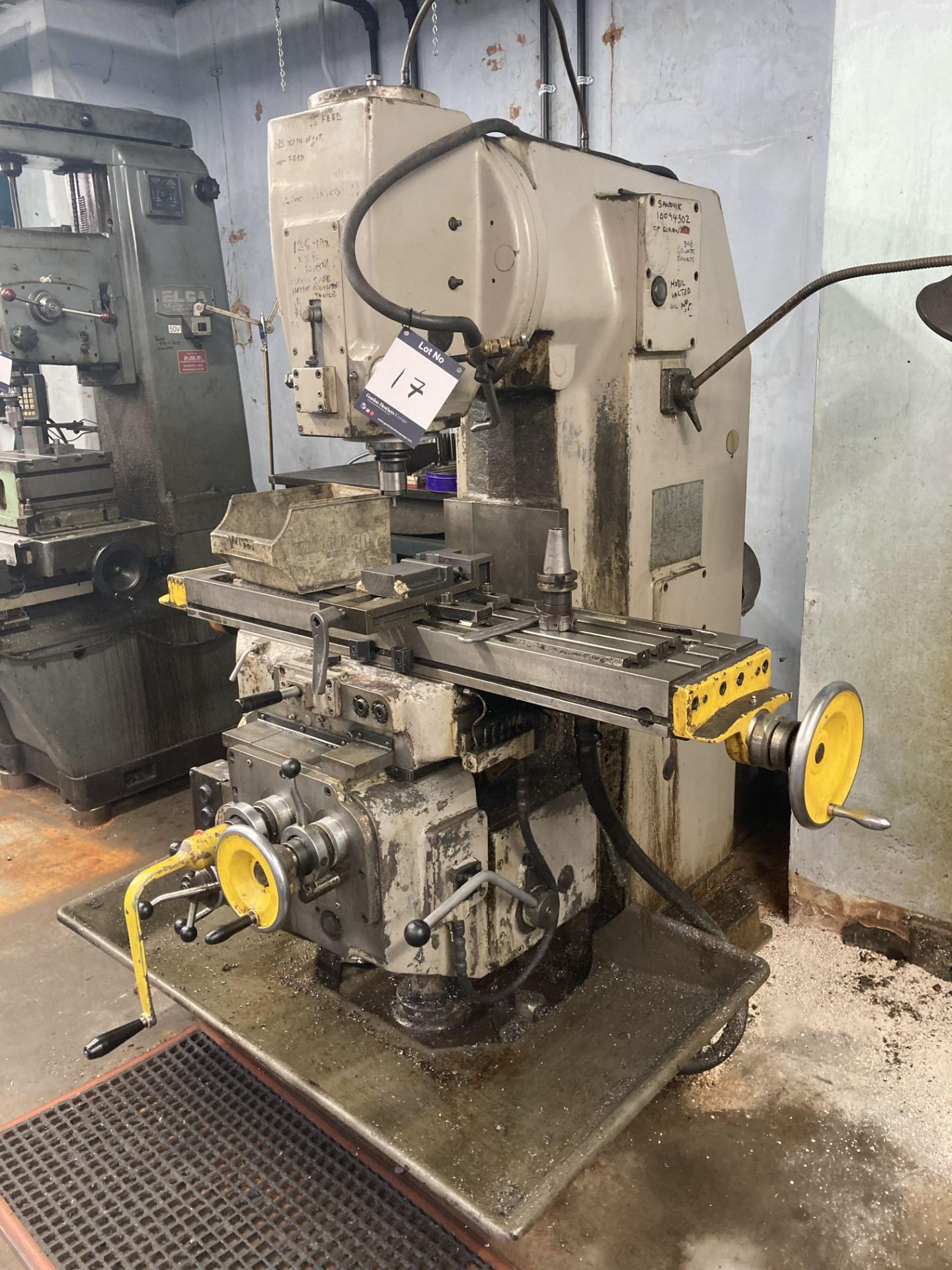 Unbadged Russian built, Model 6P11 vertical milling machine, Serial No. 1430-89, speeds 50-1600,