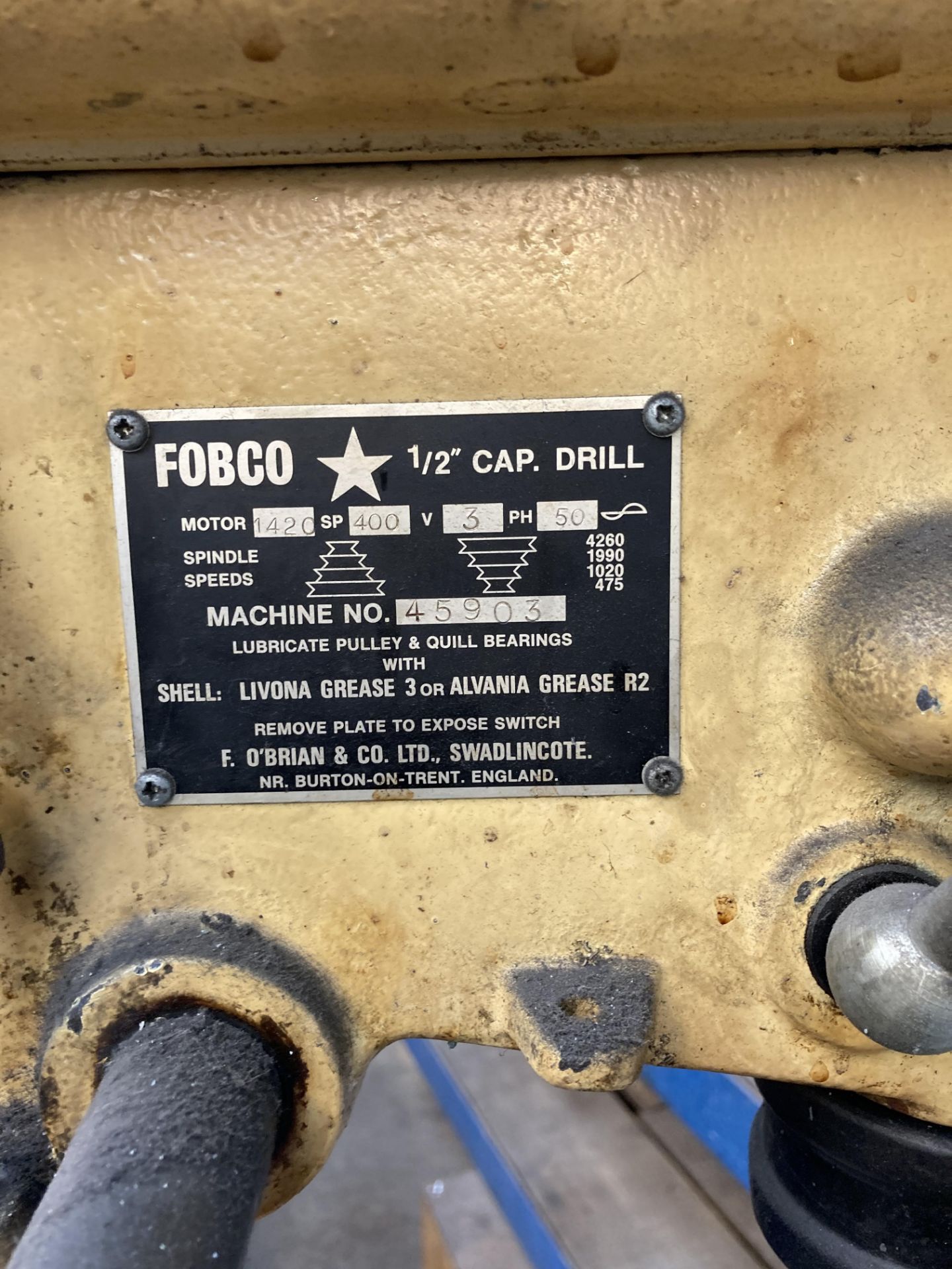 Fobco 0.5" pedestal mounted pillar drill, Serial No. 45903, speeds 475-4260 - Image 2 of 3