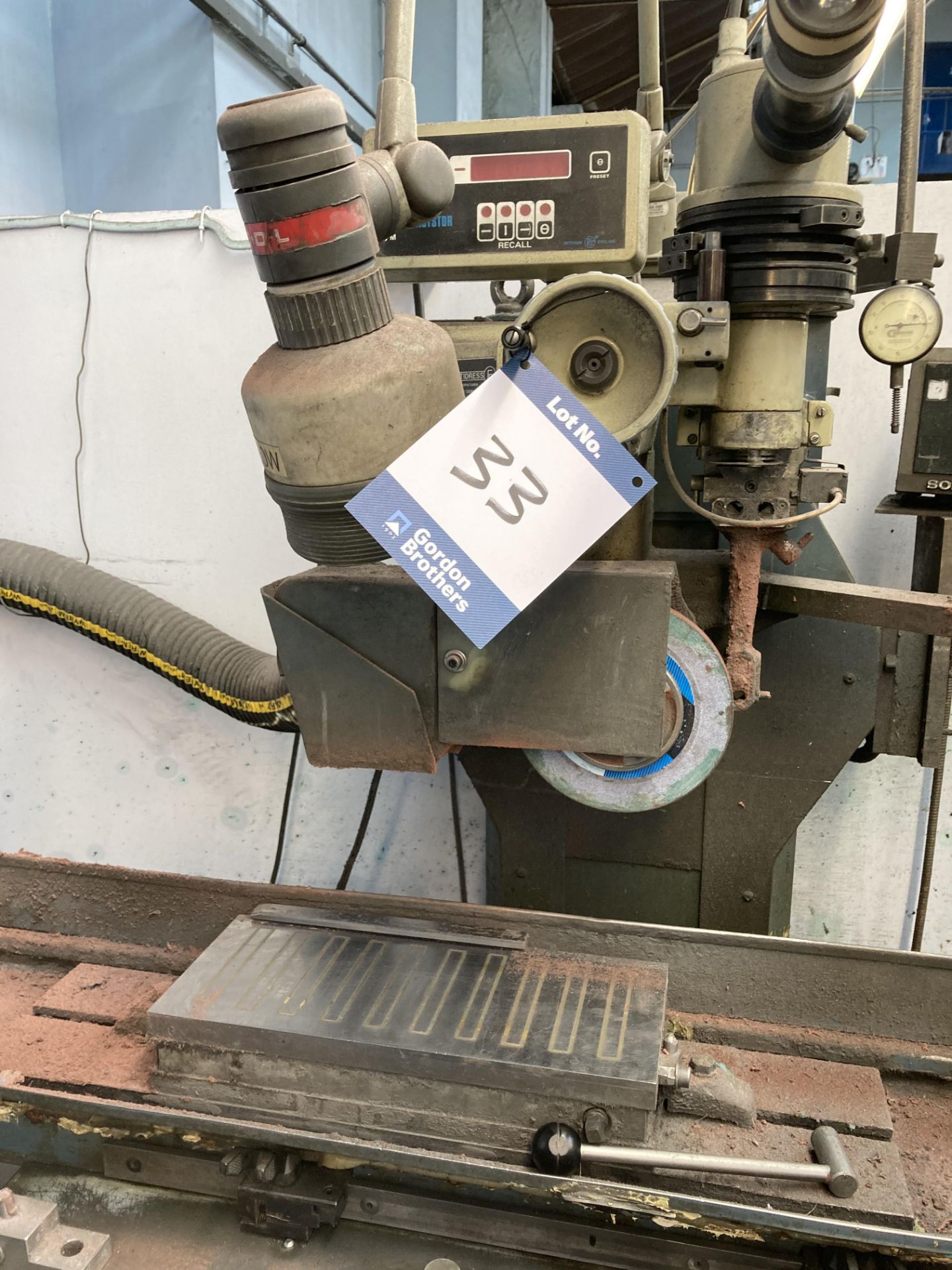 Jones & Shipman 540 horizontal surface grinding machine, Serial No. B013636, table size 26" x 6" - Image 3 of 7
