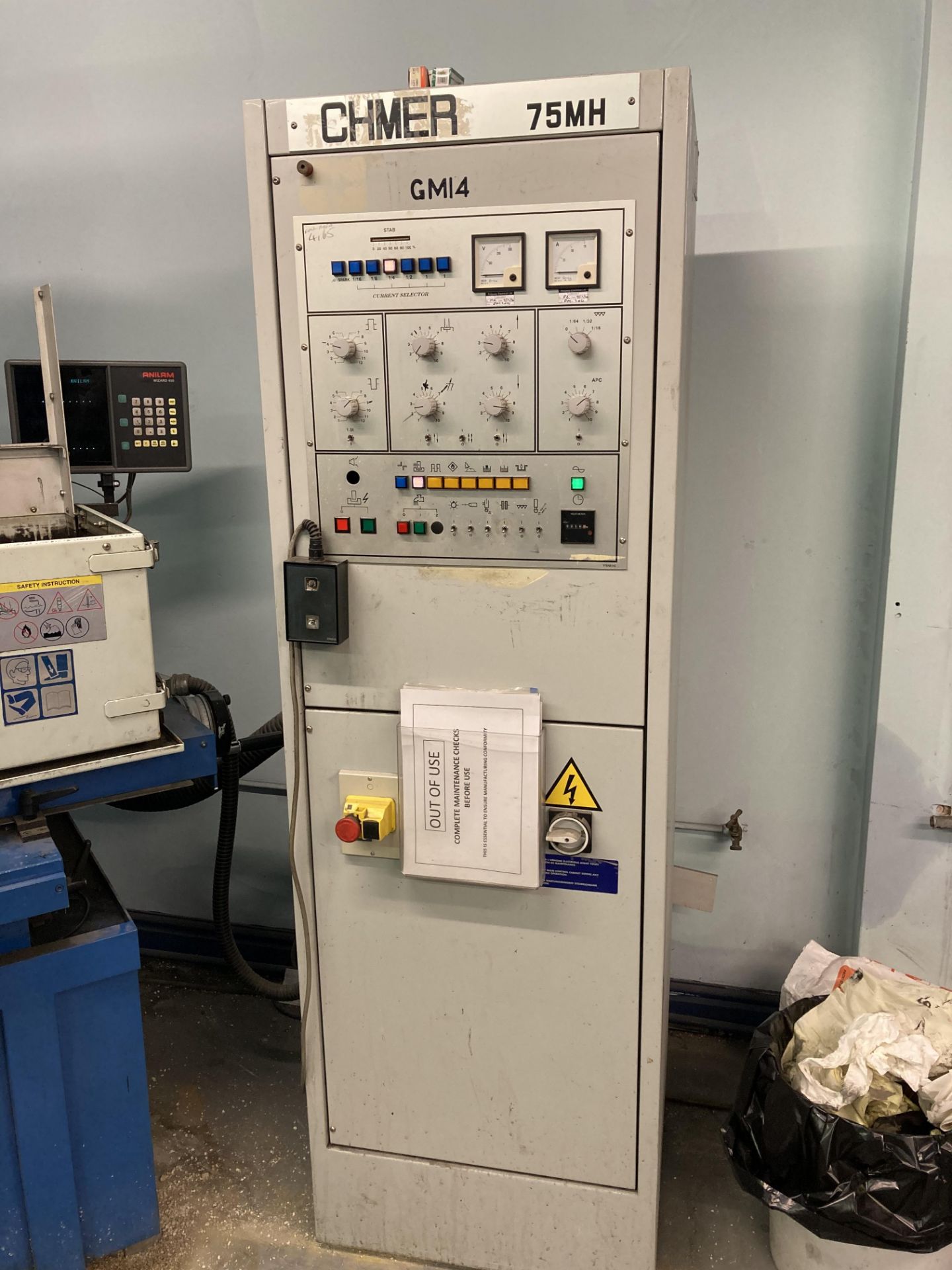 Chmer CM 323-R 3 axis electrical discharge machine, Serial No. M001075 (2000), table size 500mm x - Image 2 of 5