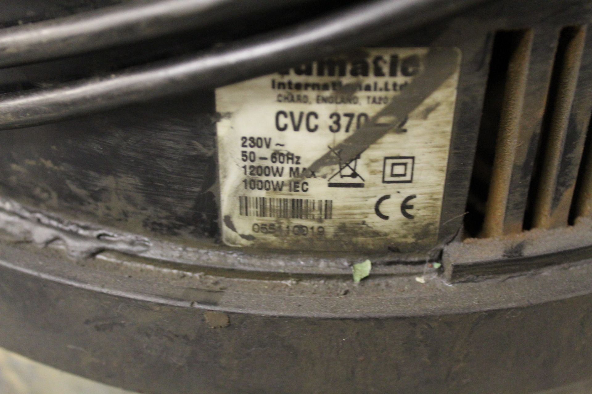 Numatic "Charles" CVC 370 industrial vacuum - Image 2 of 2