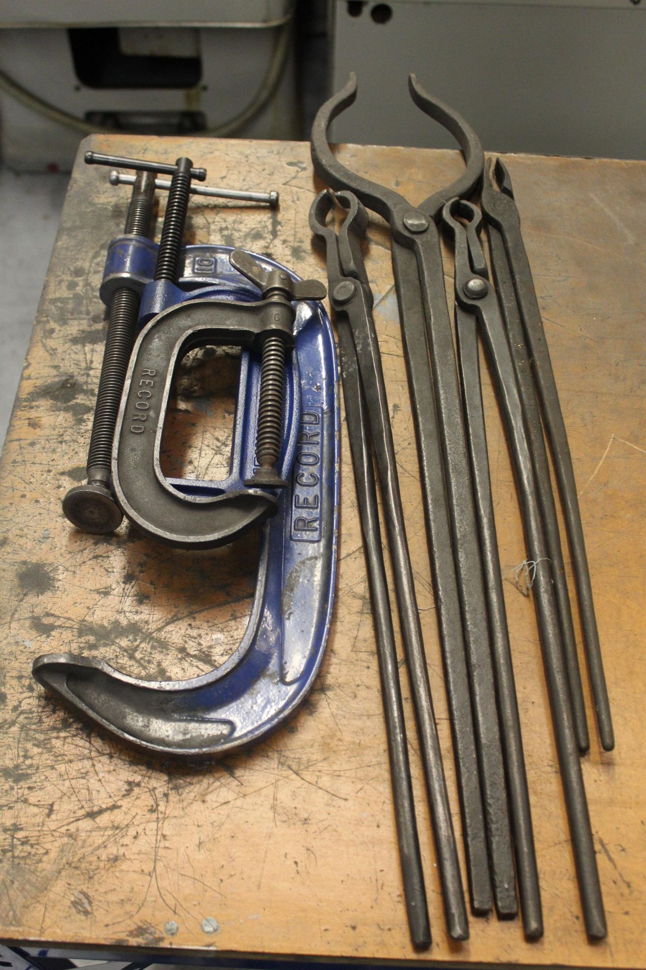 4x Pairs of assorted iron tongs with 3x Record/Kennedy G-Clamps