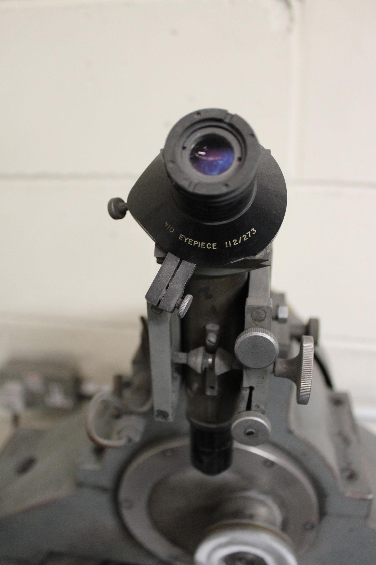 Triefus diamond planetary grinder with RTH microscope tube 112/78; RTH x10 eyepiece 122/273; - Image 5 of 6