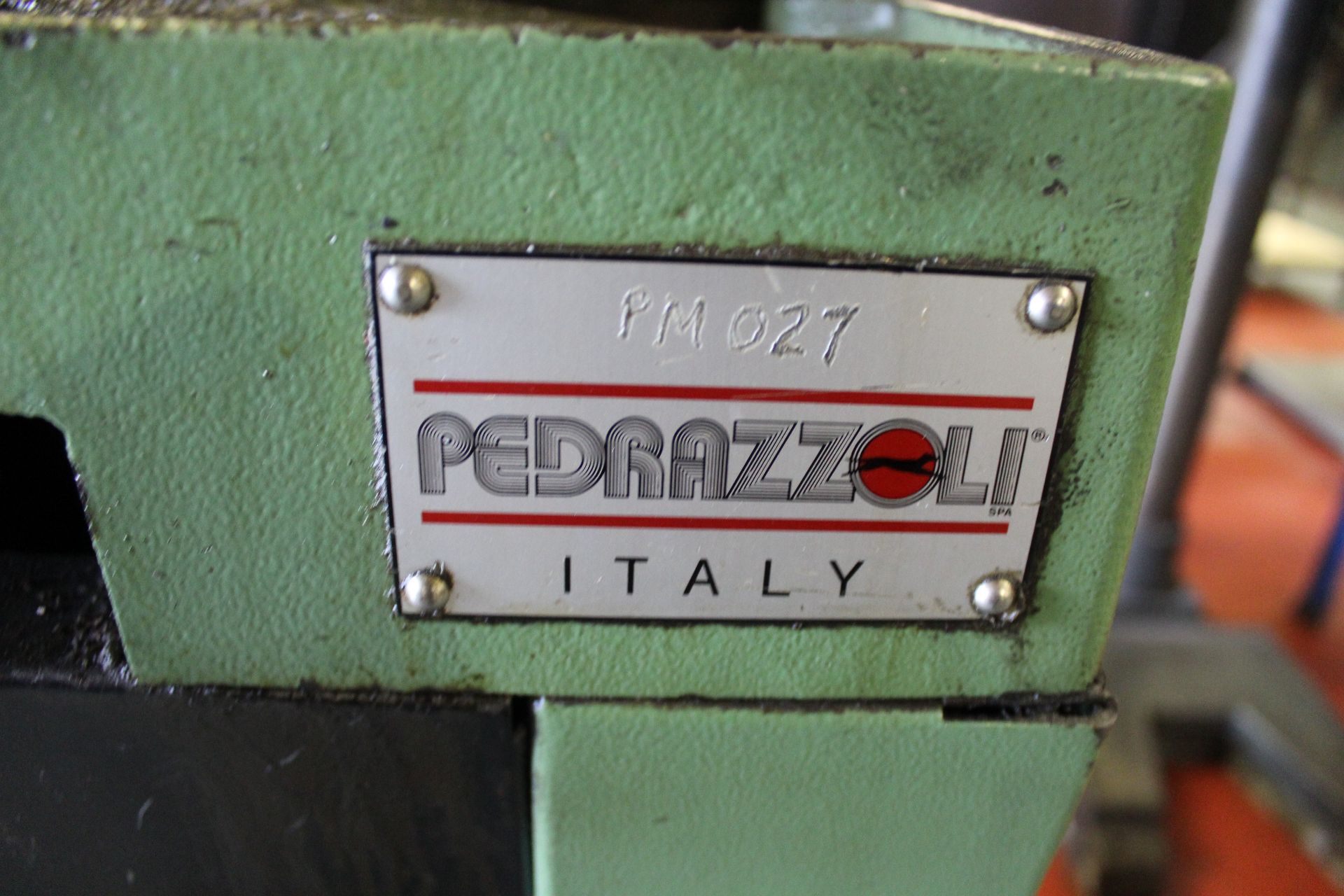 Pedrazzoli Brown 250 pedestal mounted manual pull down mitre saw, bade size: 200mm x 2mm x 32mm, - Image 3 of 4