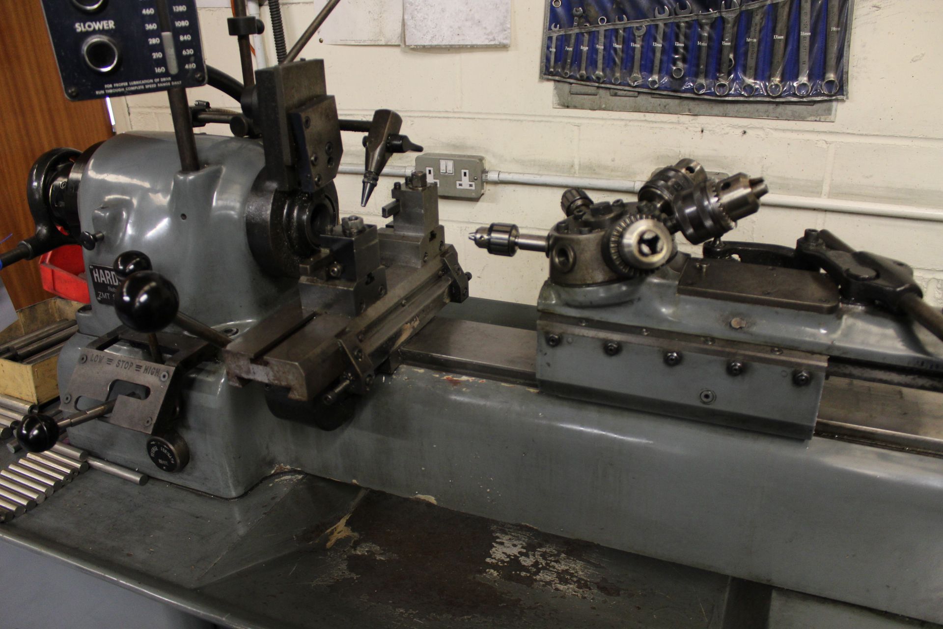 Hardinge Super Precision DSM 59 variable speed toolroom lathe, swing over bed: 229mm, length of bed: - Image 2 of 9