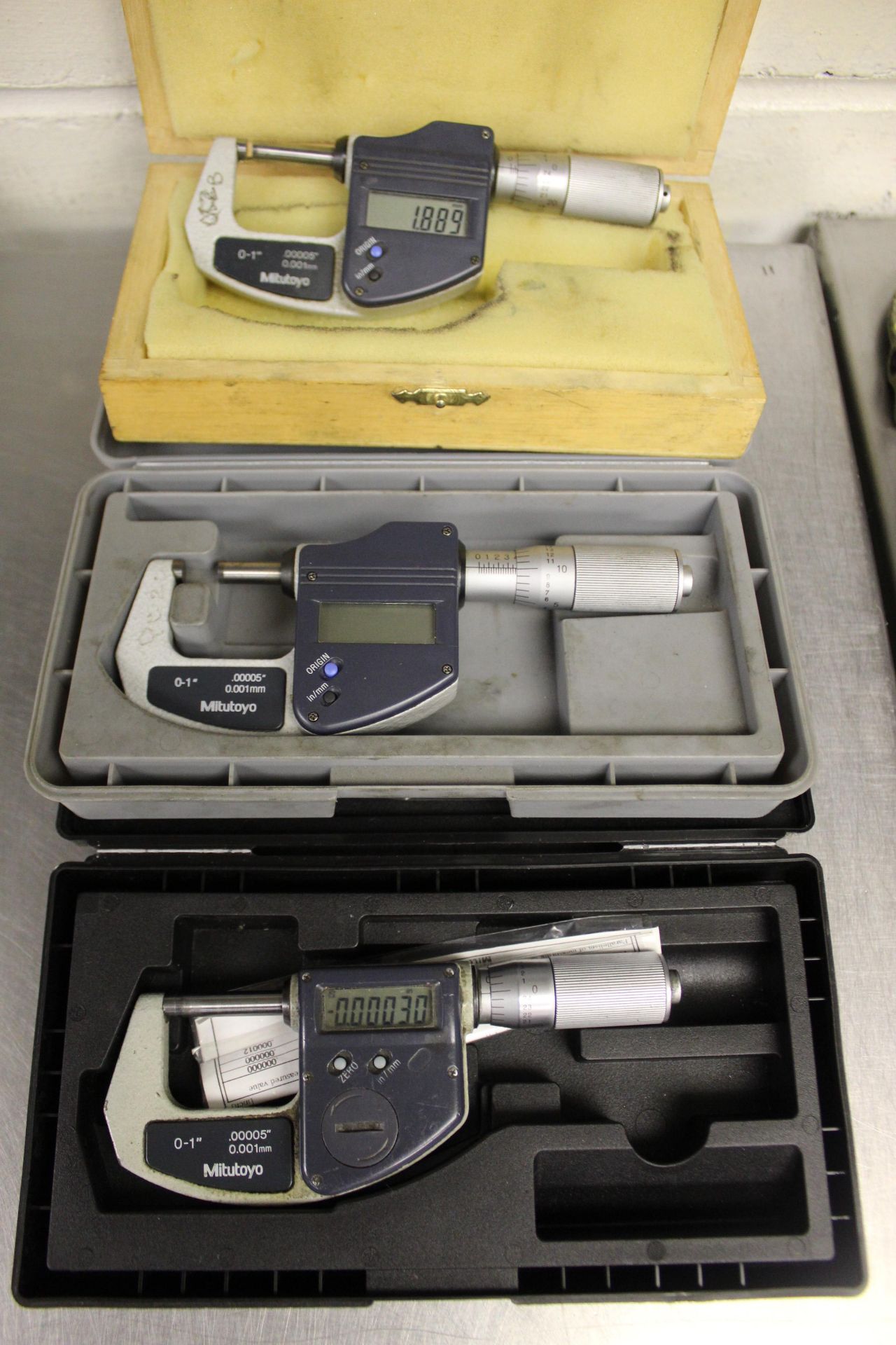 3x Boxed Mitutoyo 0-1"-.00005" electronic micrometers
