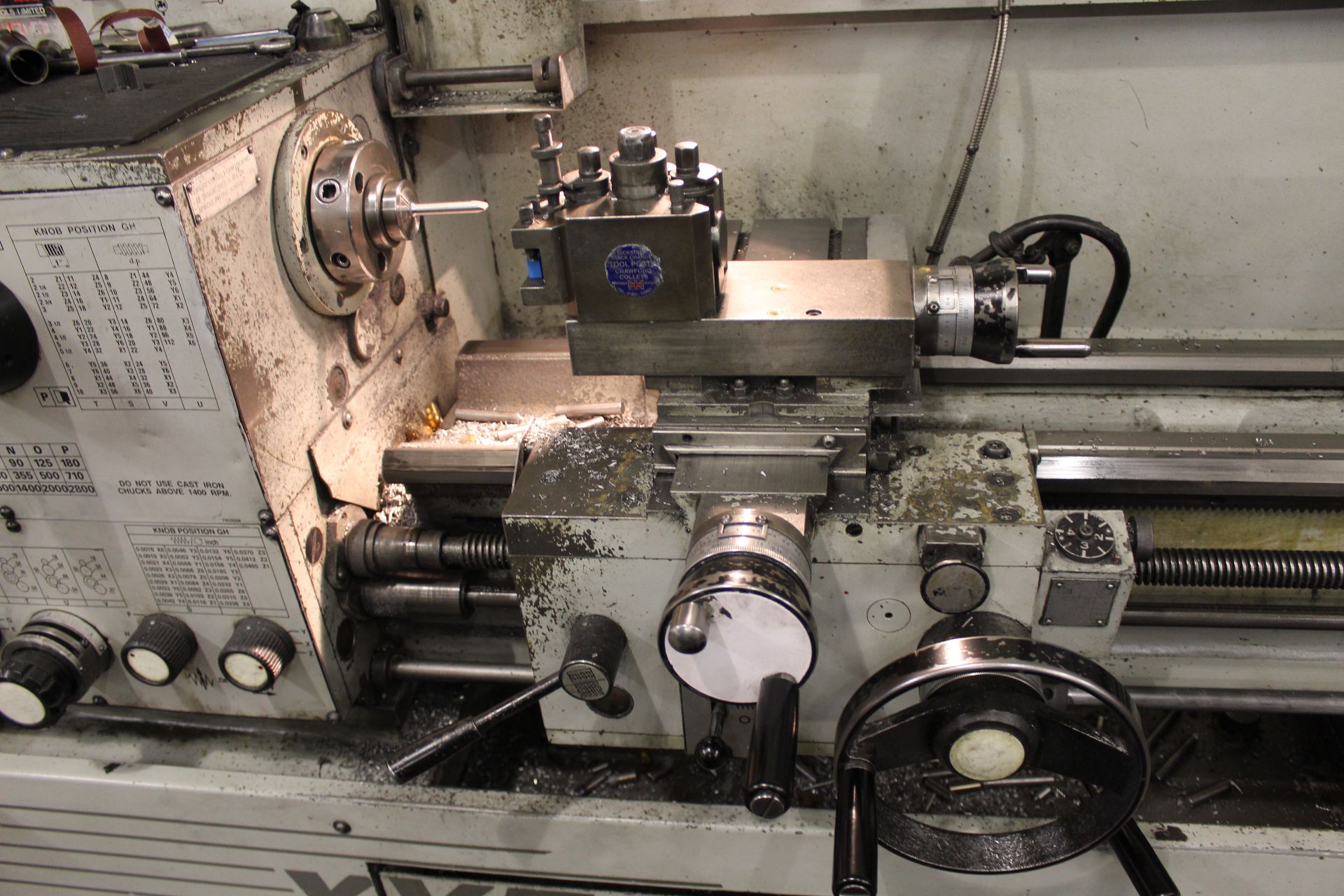 XYZ Machine Tools 1400 gap bed centre lathe, swing over bed: 356mm, swing in gap: 559mm, distance - Image 2 of 6