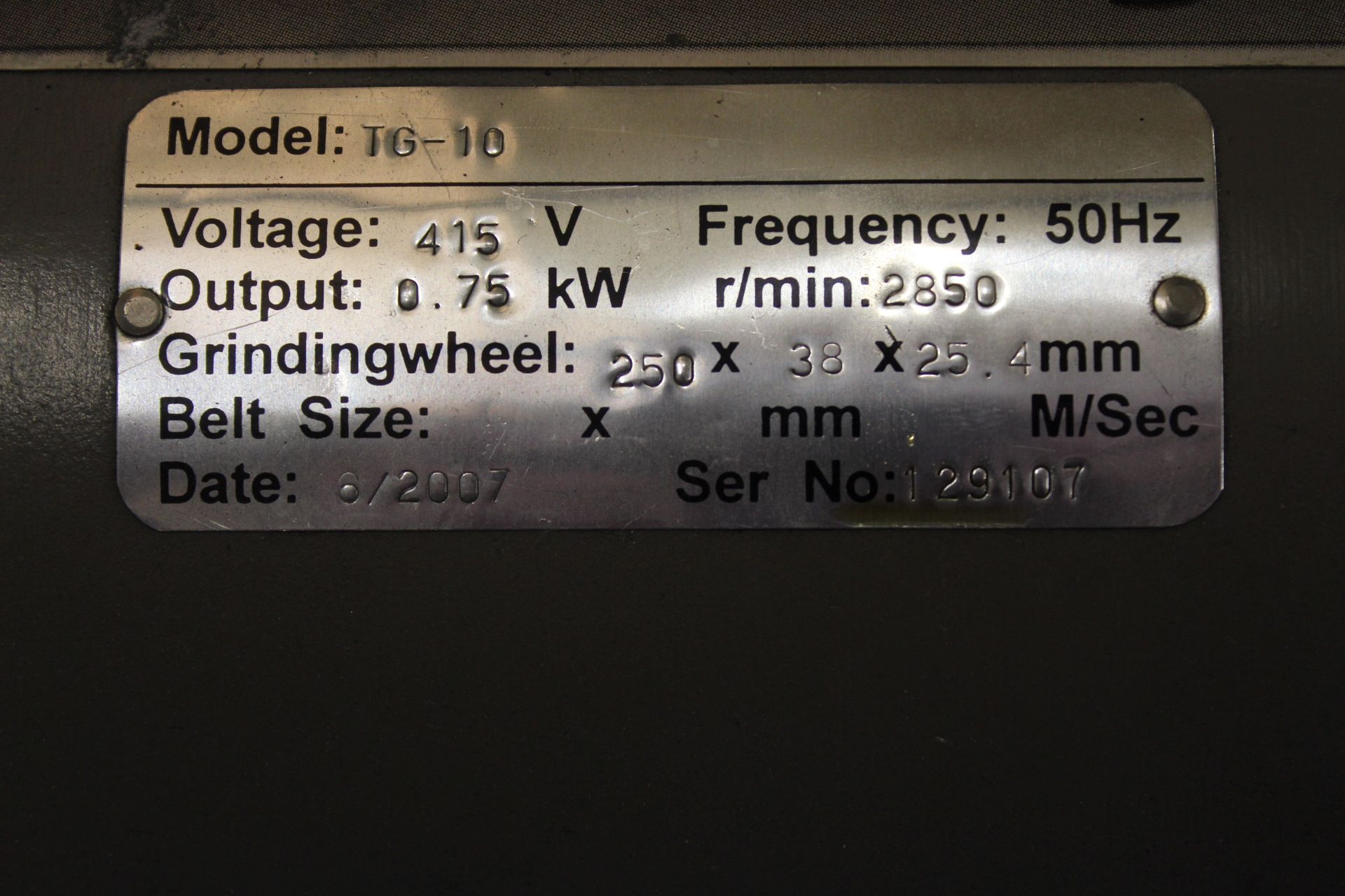 Brierley TG-10 pedestal mounted double ended grinder Serial No. 129107 (2007), grinding wheel: 250mm - Image 2 of 2