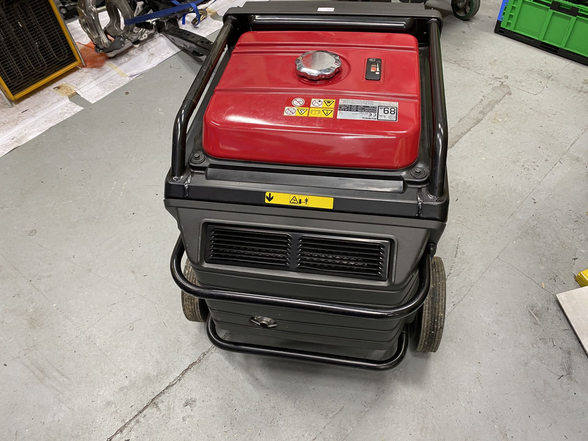 Honda EU65iS inverter mobile petrol generator, rated power 5.5kw, 230 volts, 23.9A, (2014). - Image 3 of 5