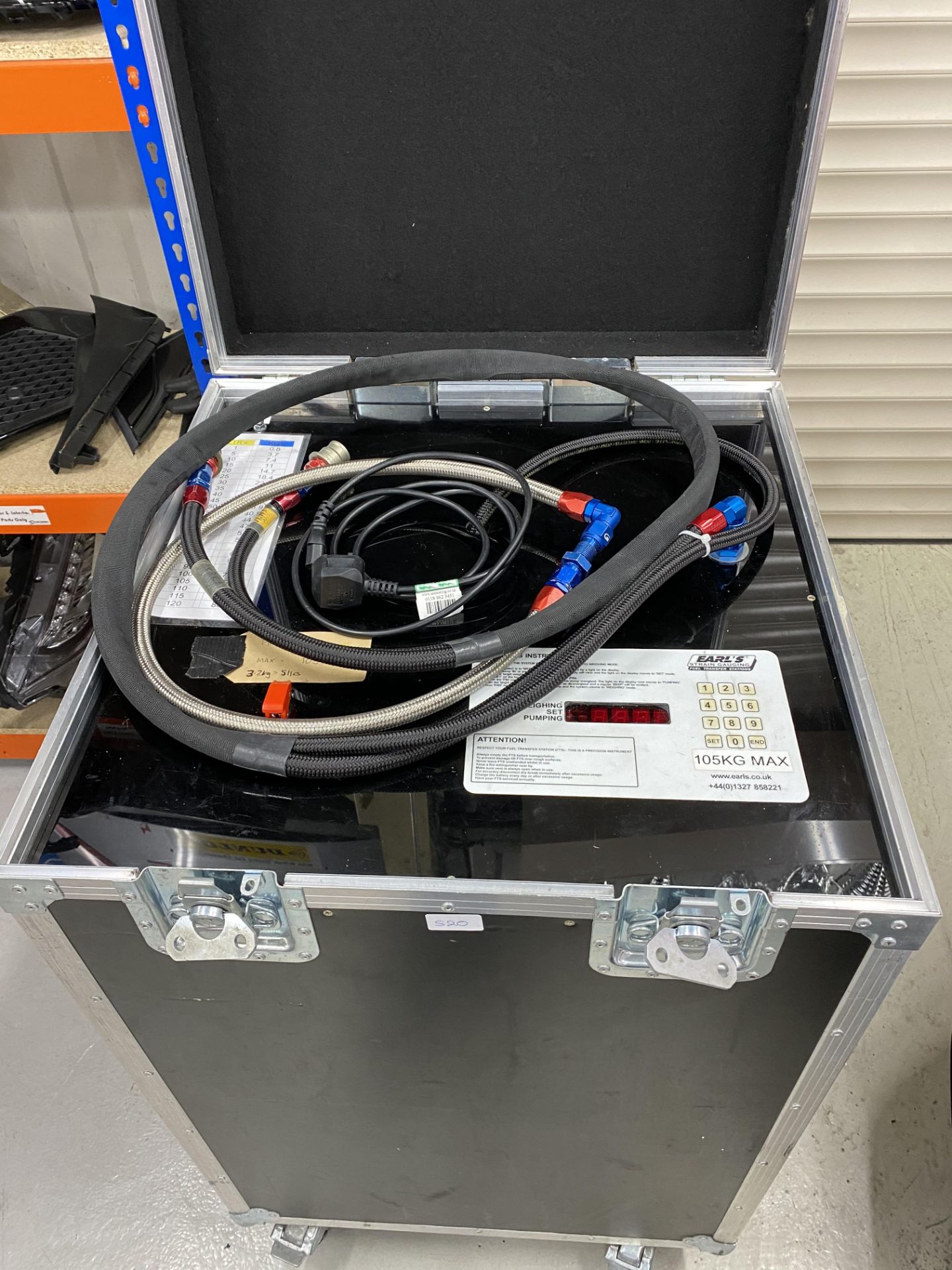 Earl Strain Gauging fuel electronic fuel bowser weighing, pumping and transfer station. used for - Image 2 of 3