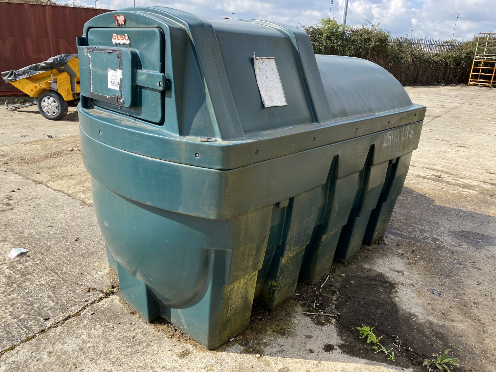 Deso Cube 2500 Litre capacity diesel fuel bowser with fitted Cube 56/33 pump 230 Volt, and - Image 2 of 10