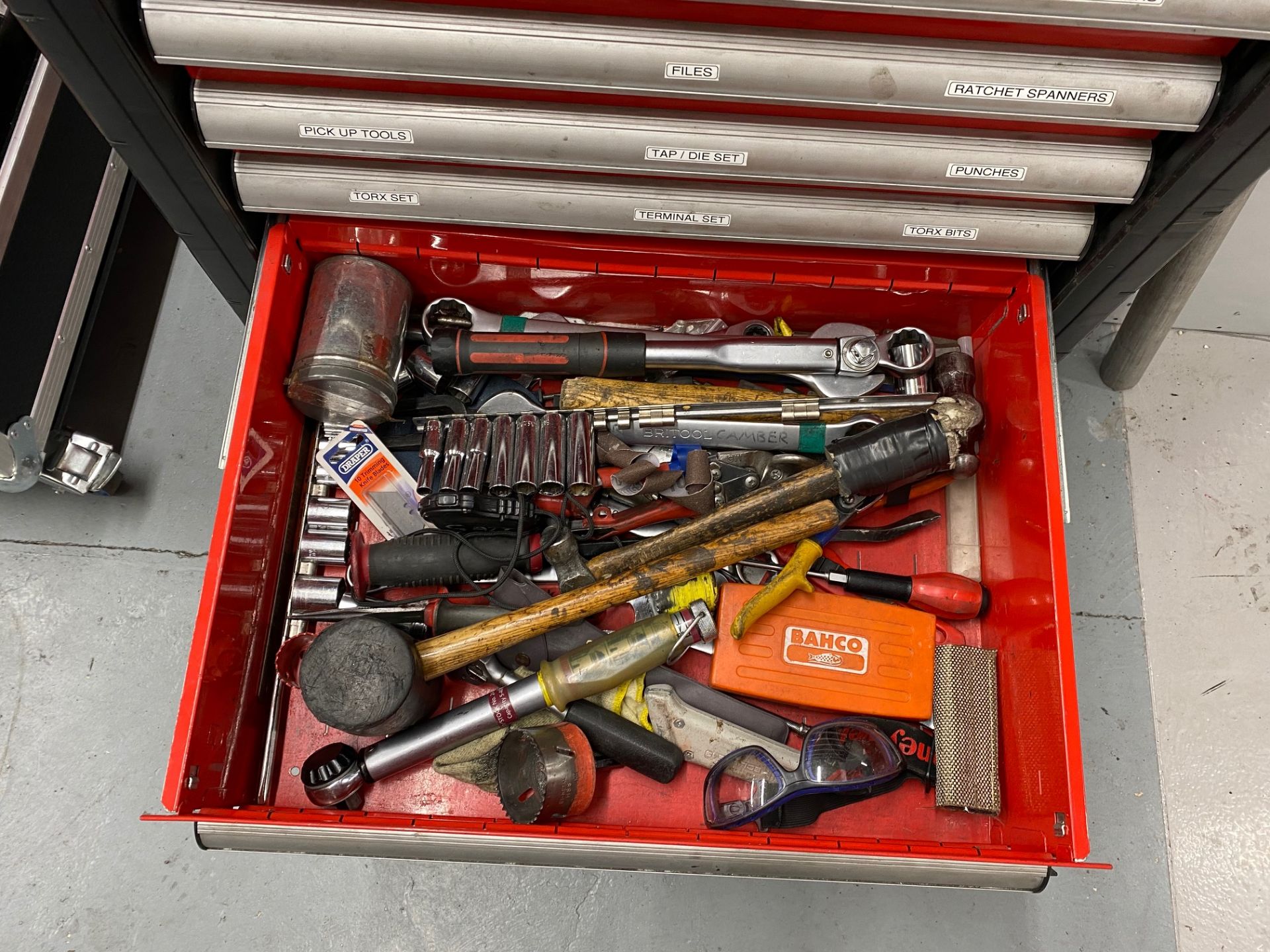 Sealey Premier 8 drawer mobile toolbox including the following tools, metric sockets 10-32mm, 1/ - Image 8 of 10