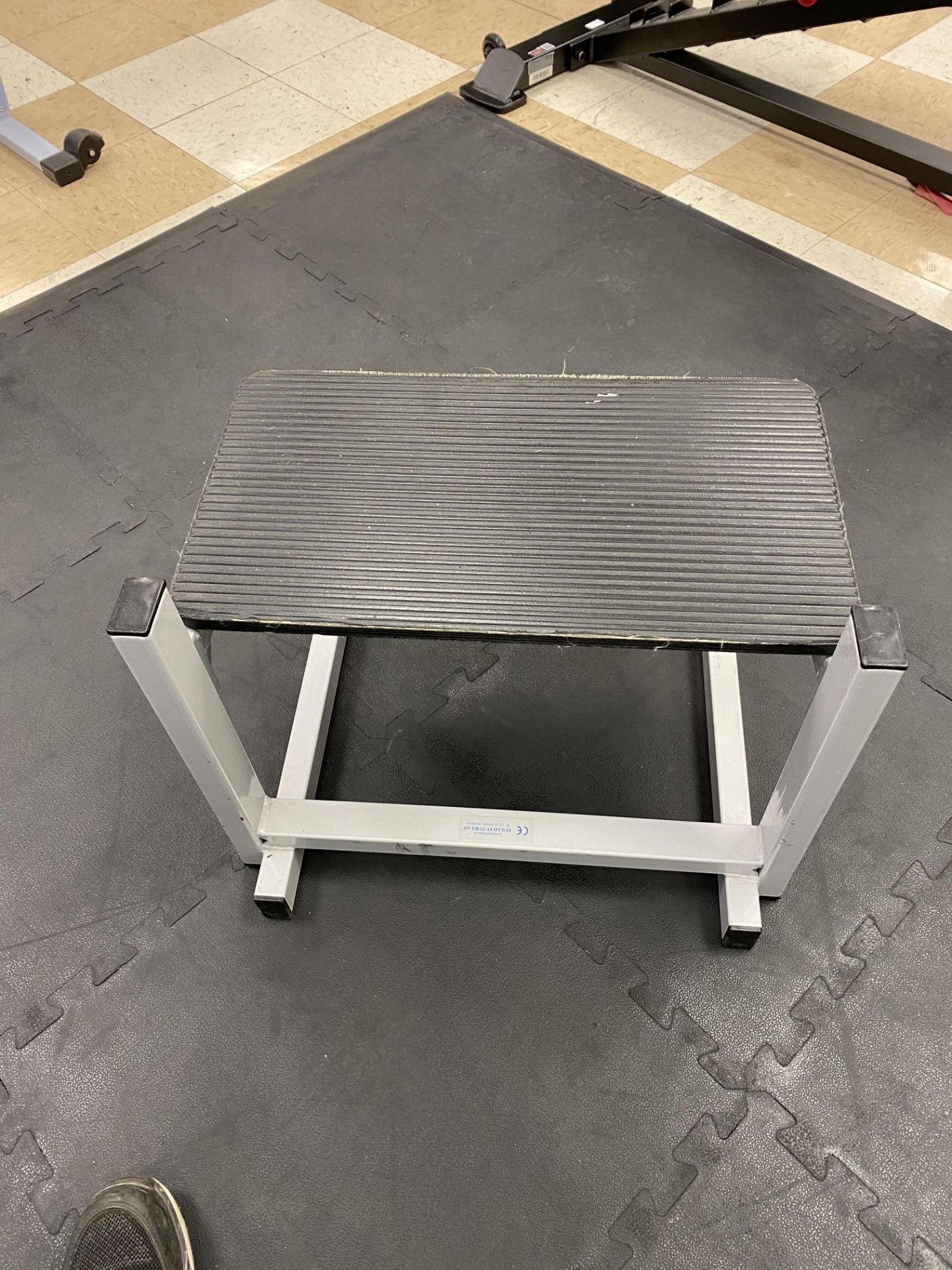 2 Follo Futura adjustable height step up benches. 560mm x 500mm x 410mm high. - Image 3 of 6