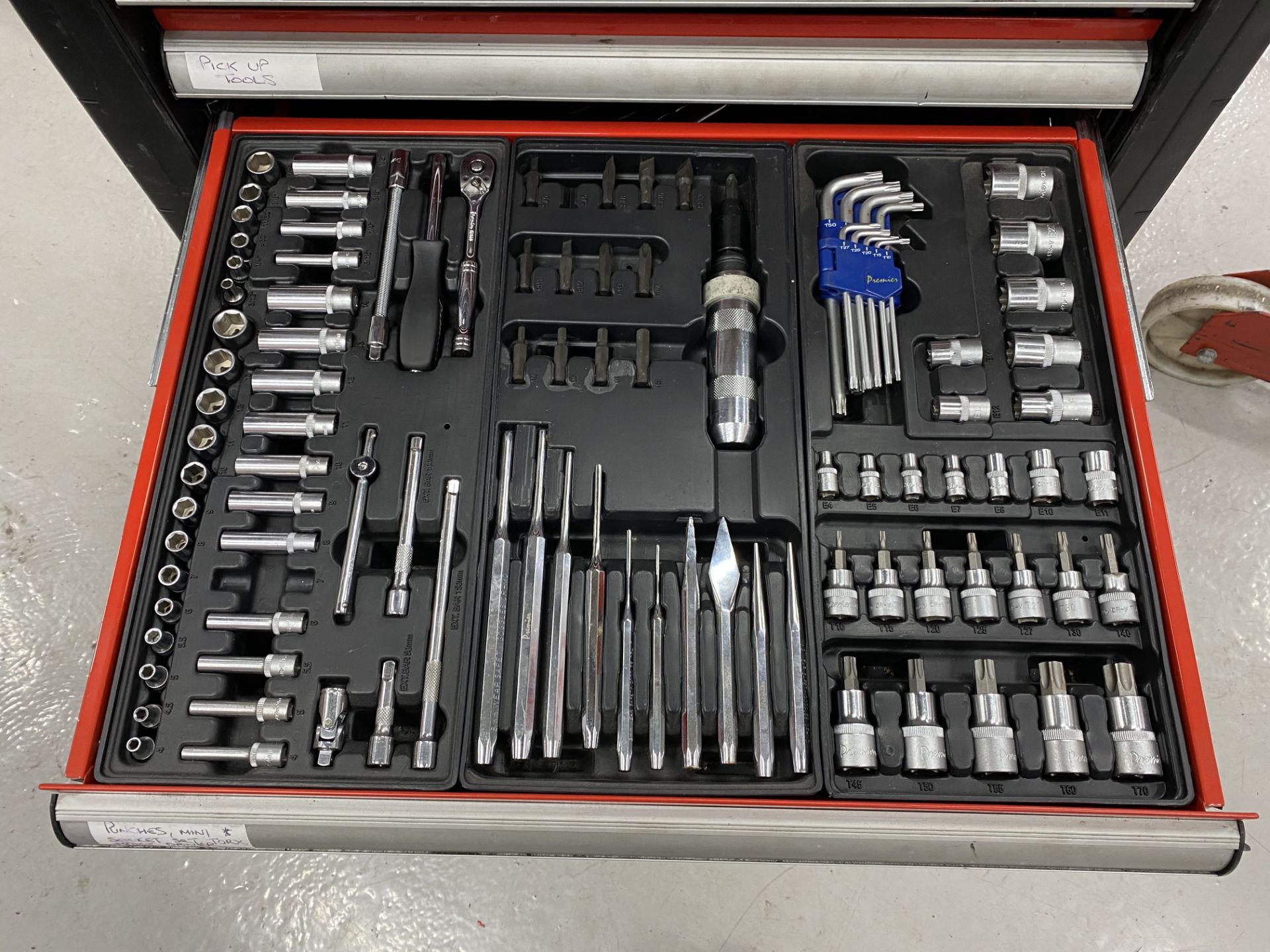 Sealey 10 drawer mobile toolbox including the following tools, rings and open ended spanners 7mm- - Image 7 of 11