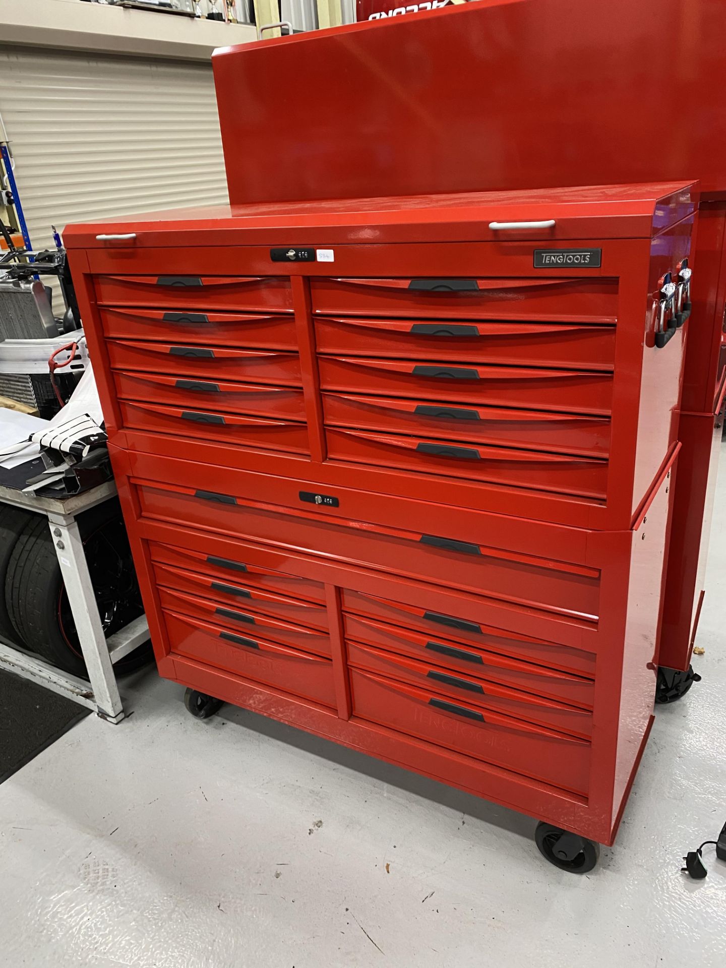 Tengtool box code CMONSTER-02, mobile 9 drawer toolbox with a 10 drawer top box toolbox, including