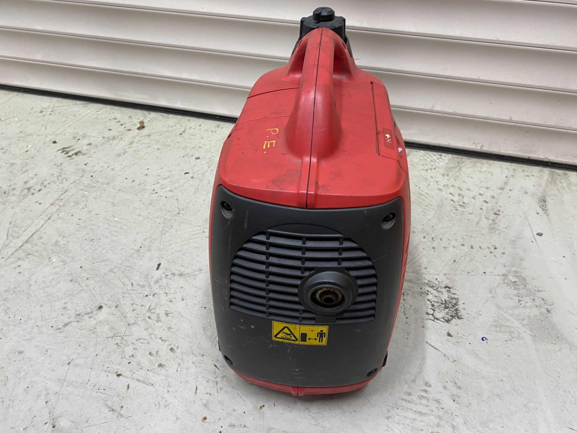 Honda EU Inverter 10i portable petrol generator, 0.9kw, 230 volts. S/No. EZGA 3035883. (2000). - Image 3 of 4