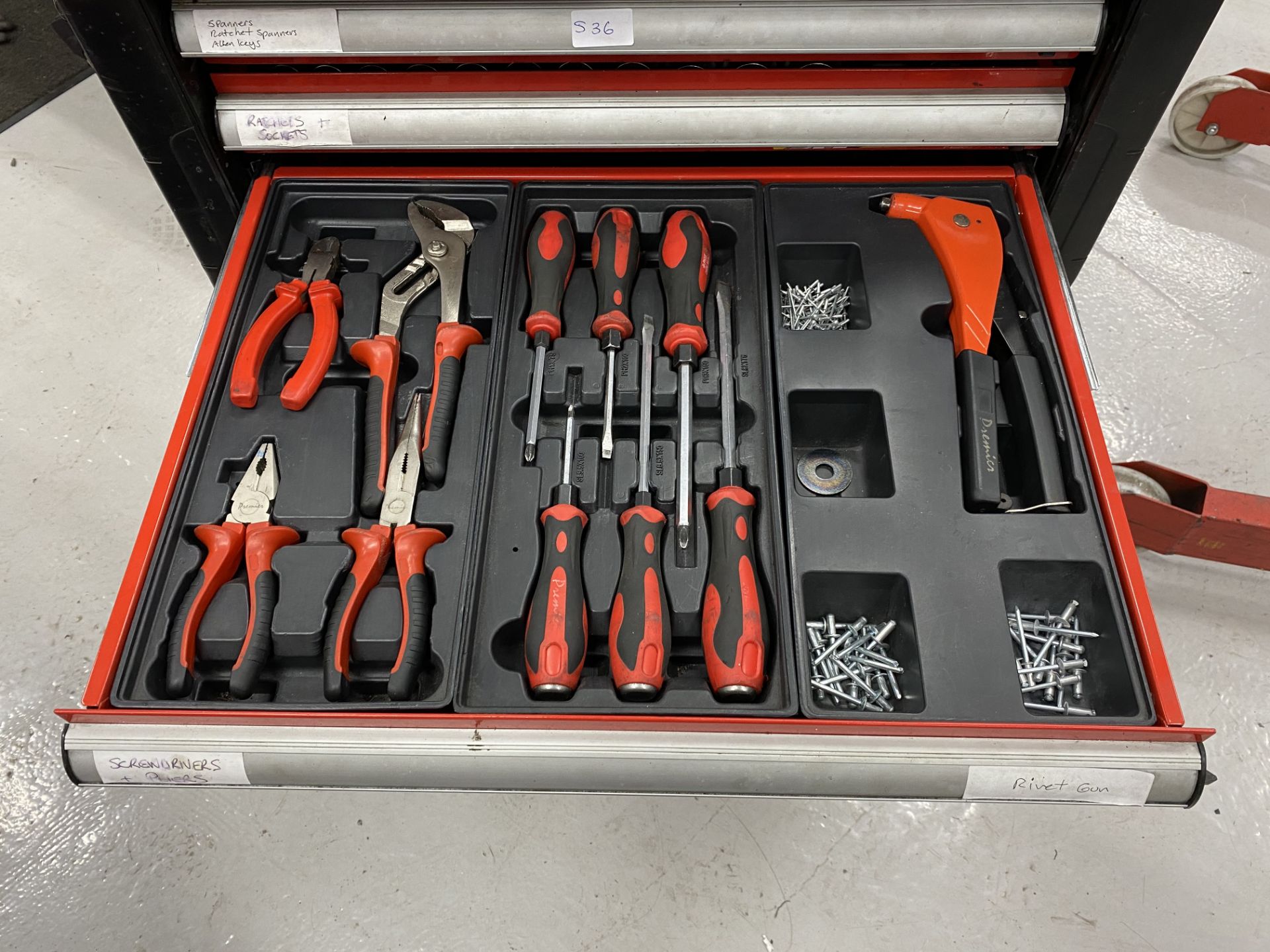 Sealey 10 drawer mobile toolbox including the following tools, rings and open ended spanners 7mm- - Image 4 of 11