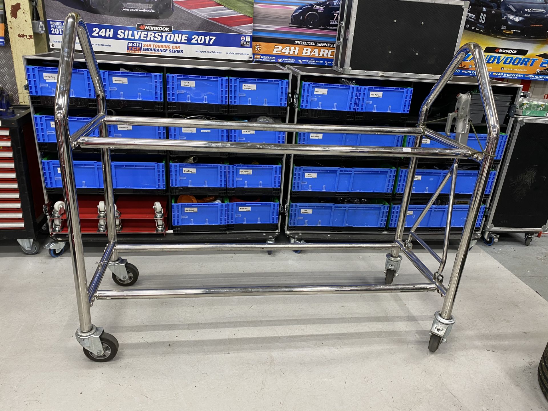 Race day chrome plated mobile wheel storage rack, suitable for storing 14 x 18" x 10" wheels, with