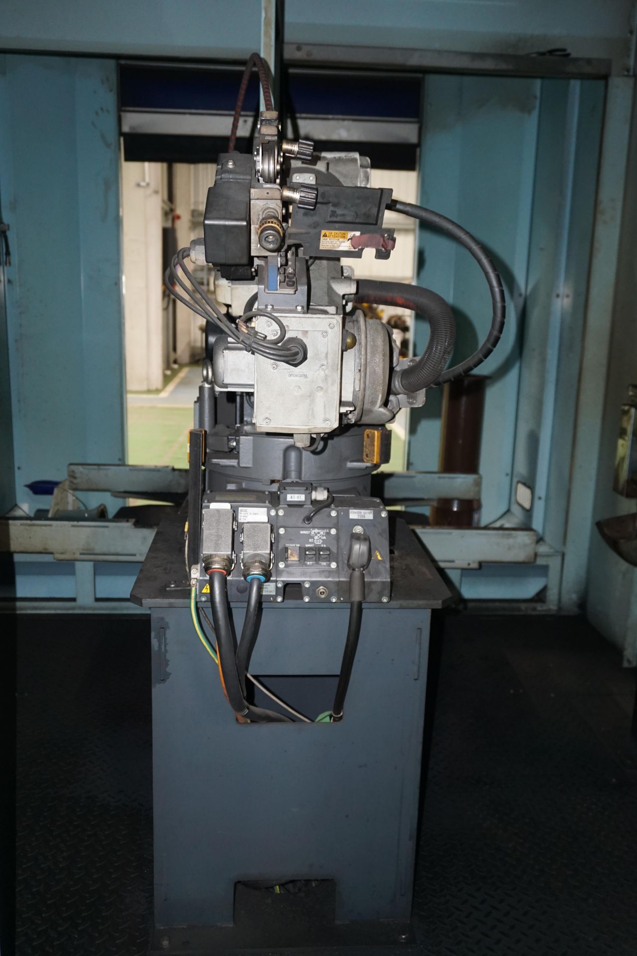 Box frame mounted MiG welding robot cell with Panasonic TM-1400WG III 6 axis MiG robot - Image 9 of 14