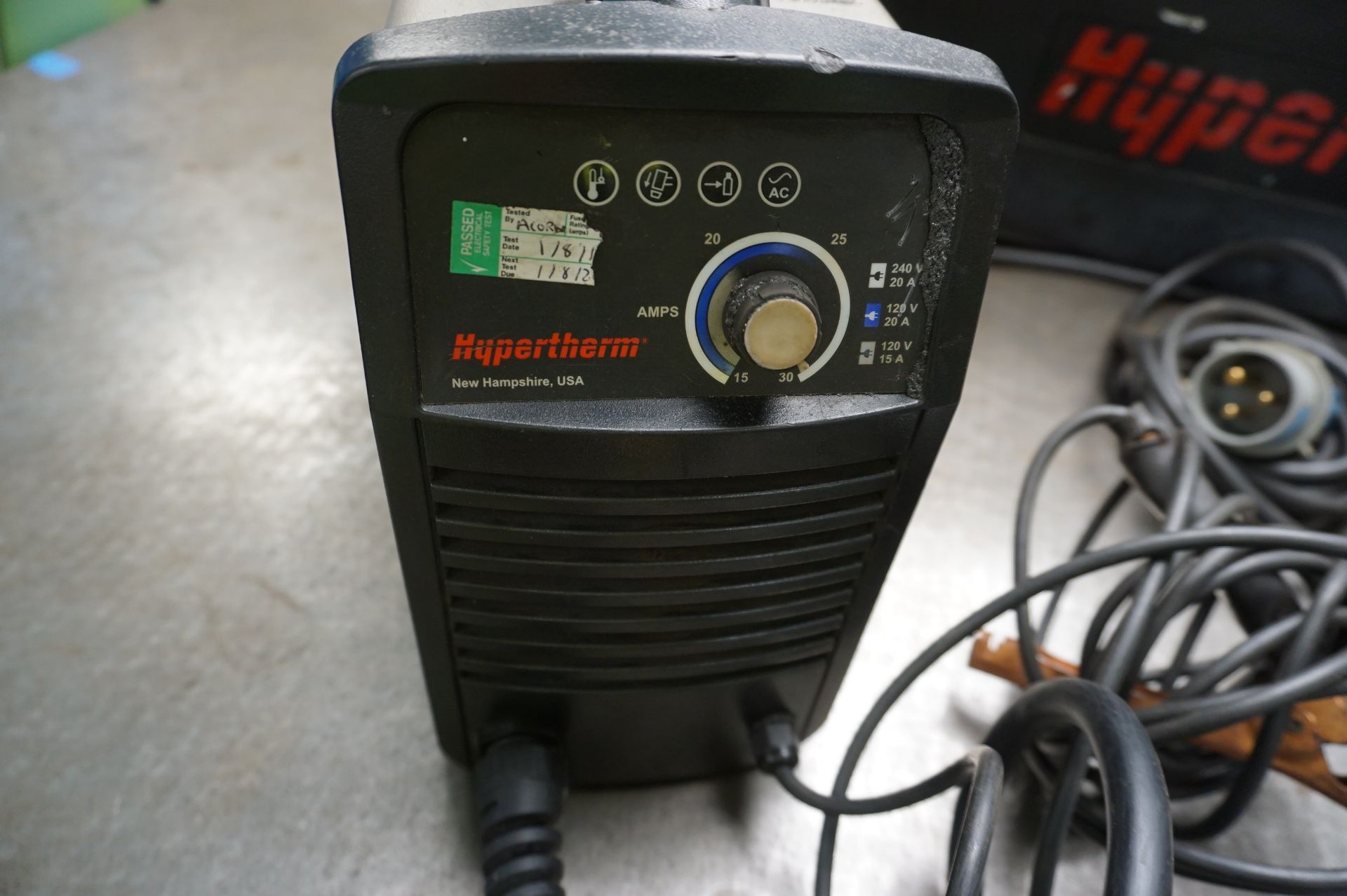 Hypertherm Powermax 30xp plasma cutter with carry case - Image 2 of 5
