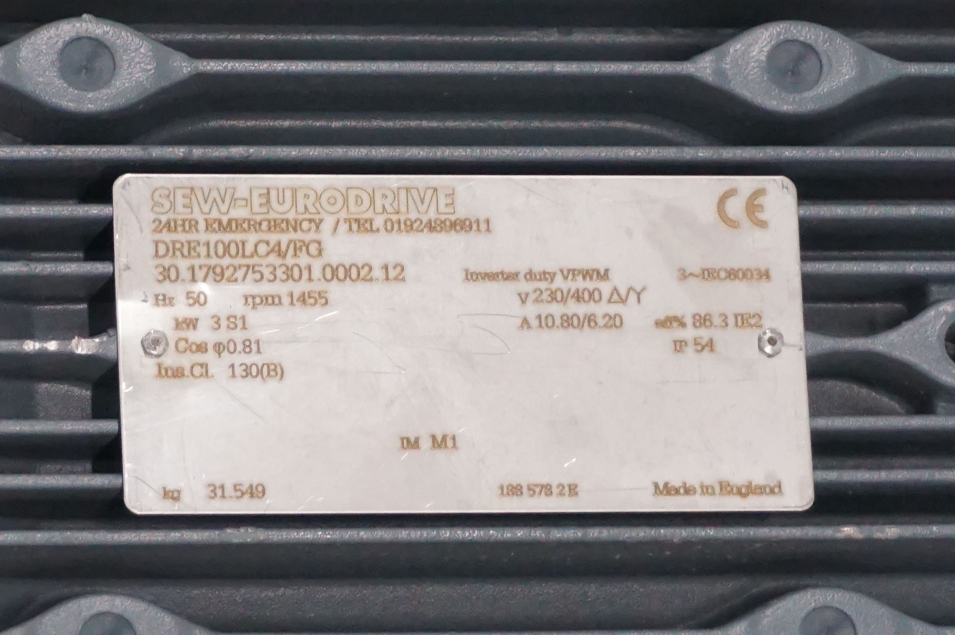 3 x SEW-Eurodrive DRE100LC4/FG geared motors - Image 4 of 8