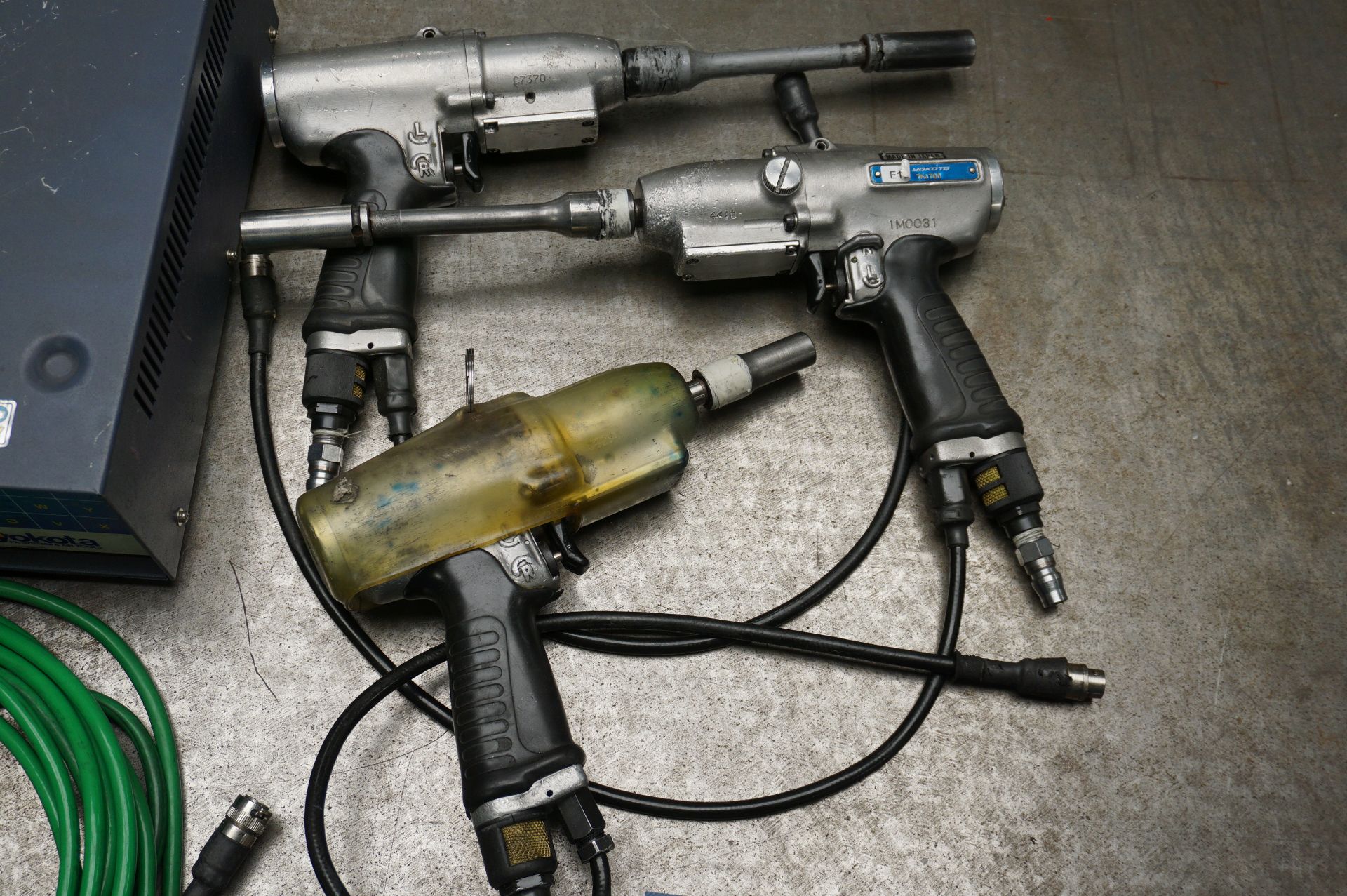 2 x Yokota TKa700 pneumatic system wrenches/pulse tools with 1 x Yokota Tka 600 system wrench/pulse - Image 2 of 4