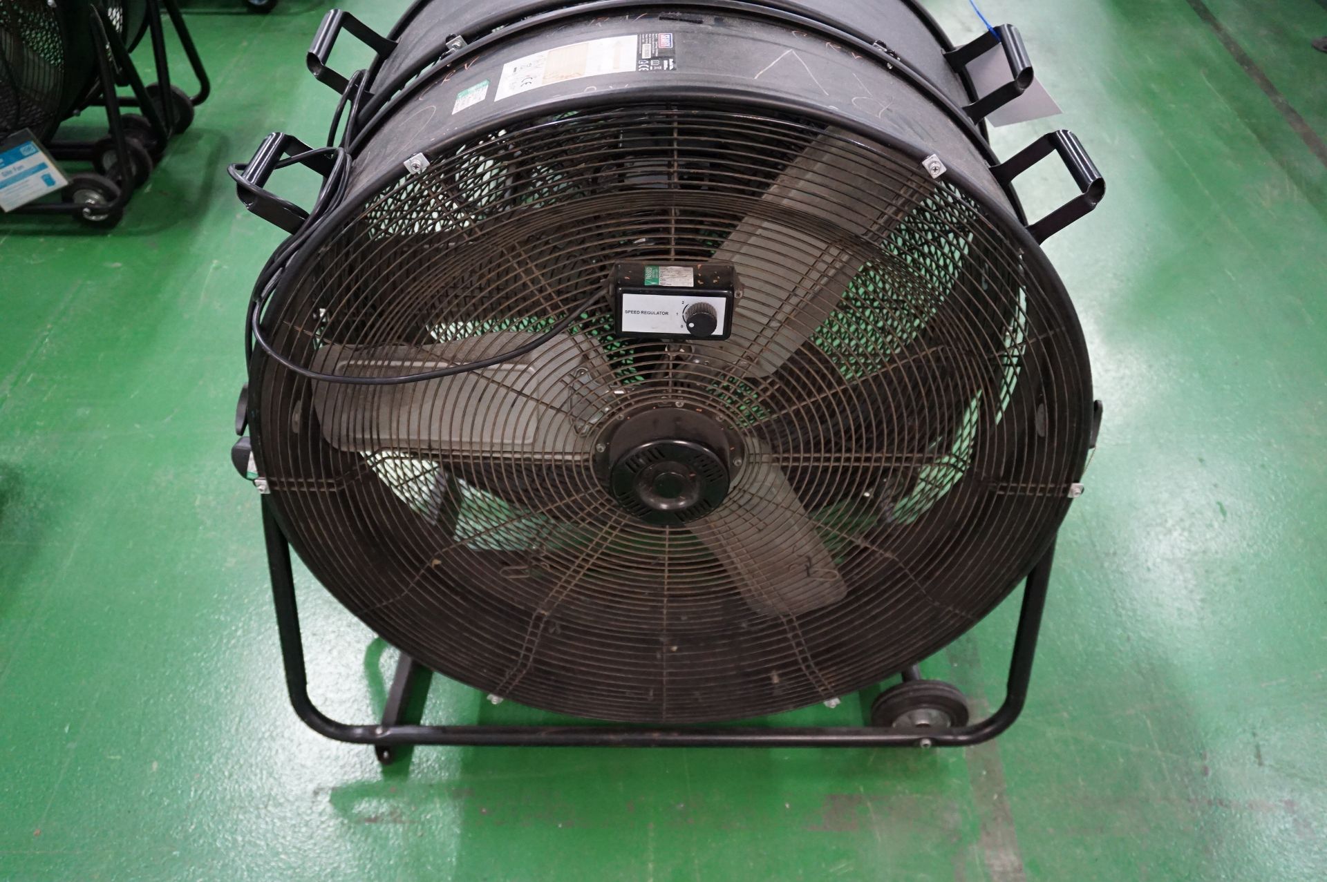 2 x Sealey HVD30v2 mobile dual speed industrial fans - Image 3 of 3