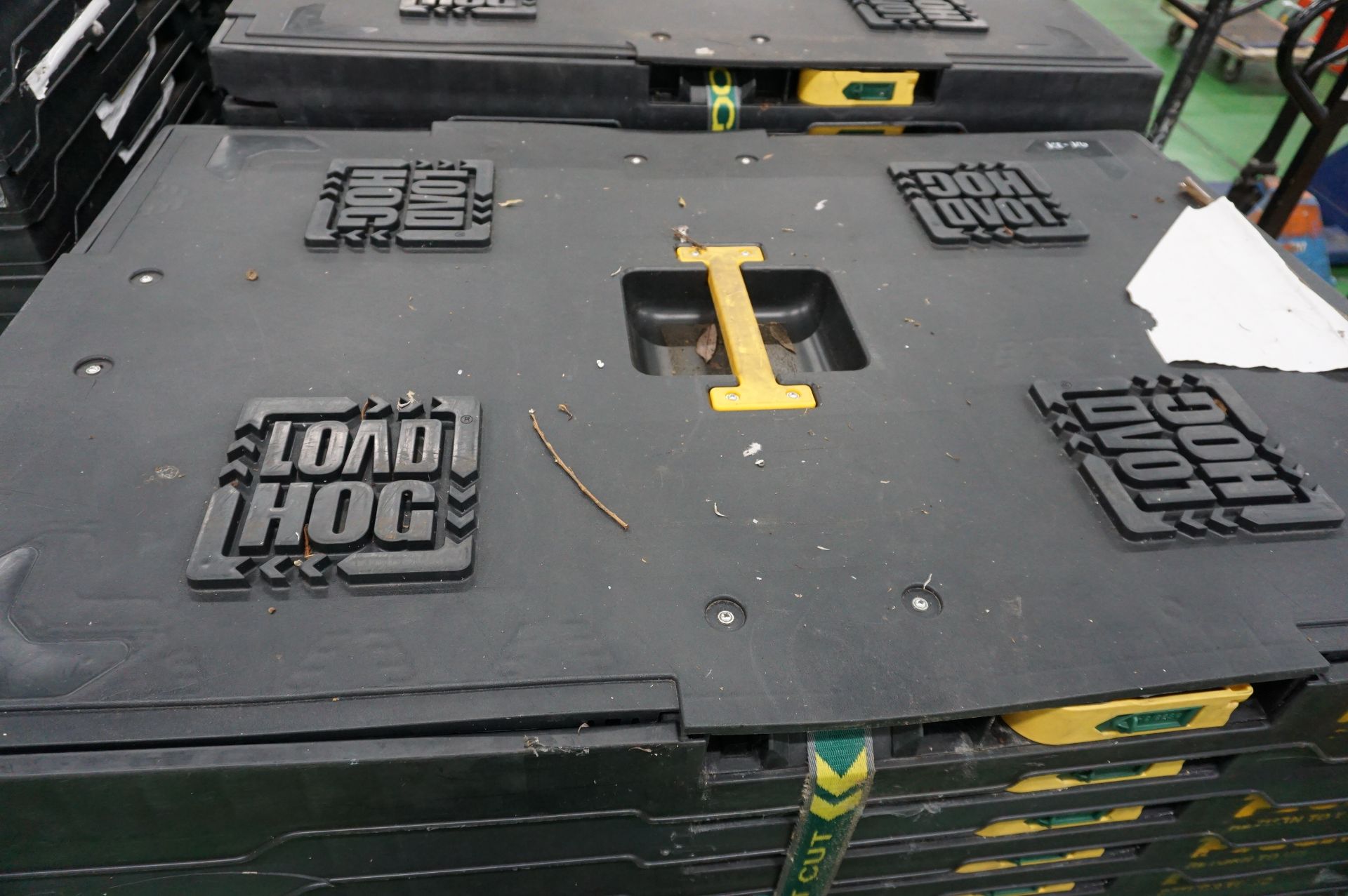 5 x Pallets of Load Hog toppers - Image 2 of 2