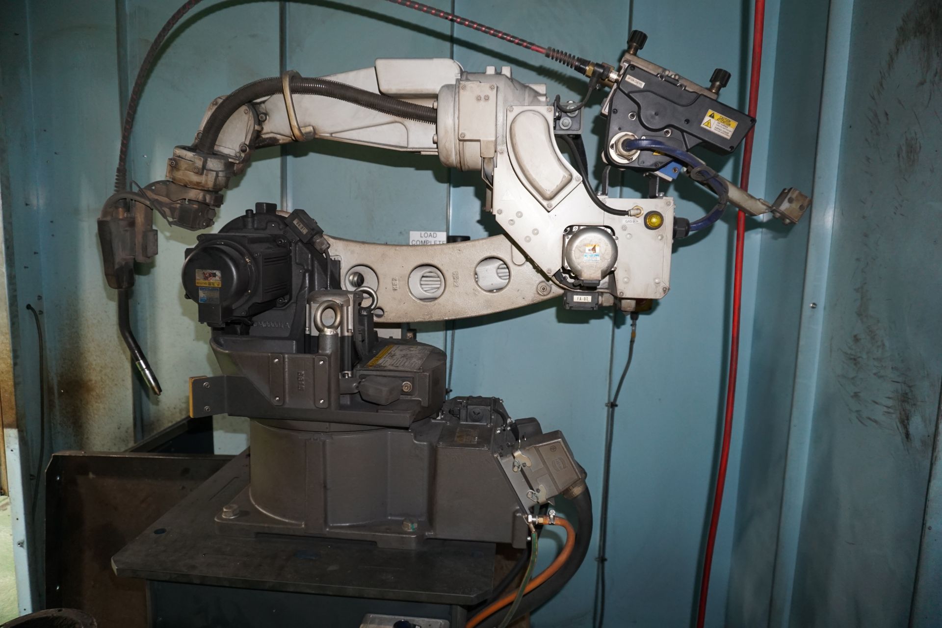 Box frame mounted MiG welding robot cell with a Panasonic TM -1400 WG III 6 axis MiG robot - Image 4 of 9