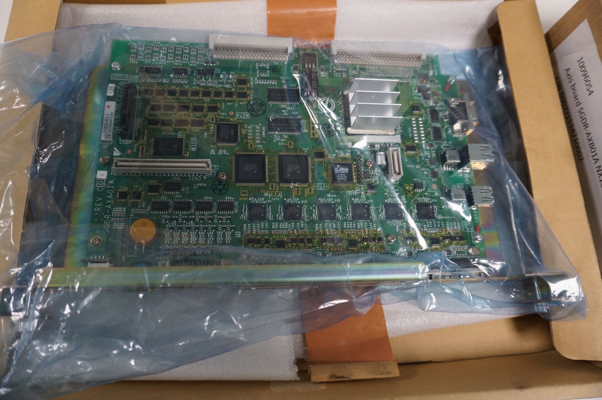 1 x Motoman NX100 axis board with 1 x Motoman NX100 access card - Image 2 of 5