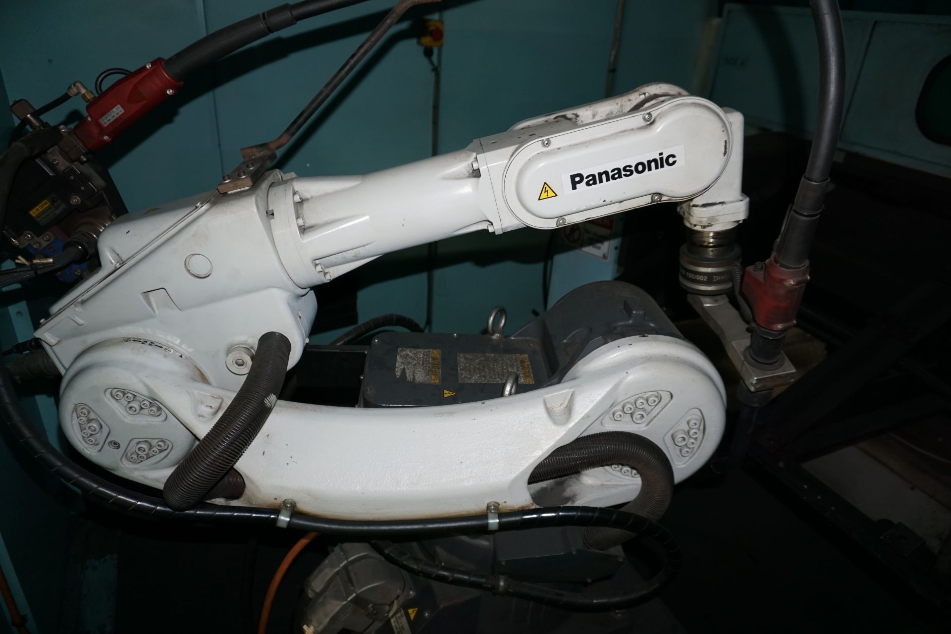 Box frame mounted MiG welding robot cell with Panasonic TA-1600 GIII 6 axis MiG robot - Image 10 of 11