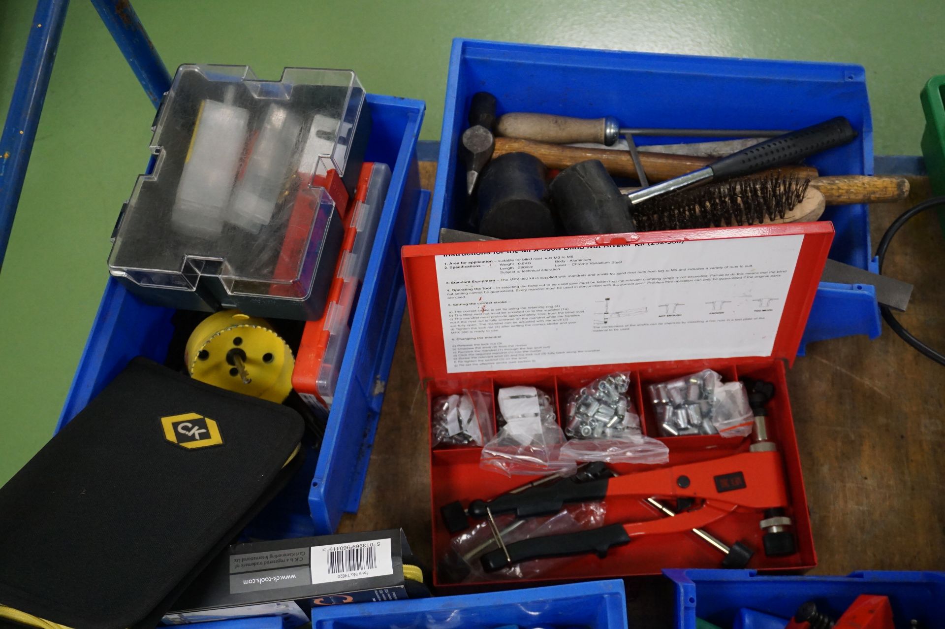 Quantity of manual hand tools to include, screwdrivers, spanners, sockets, torque screwdrivers etc - Image 4 of 5